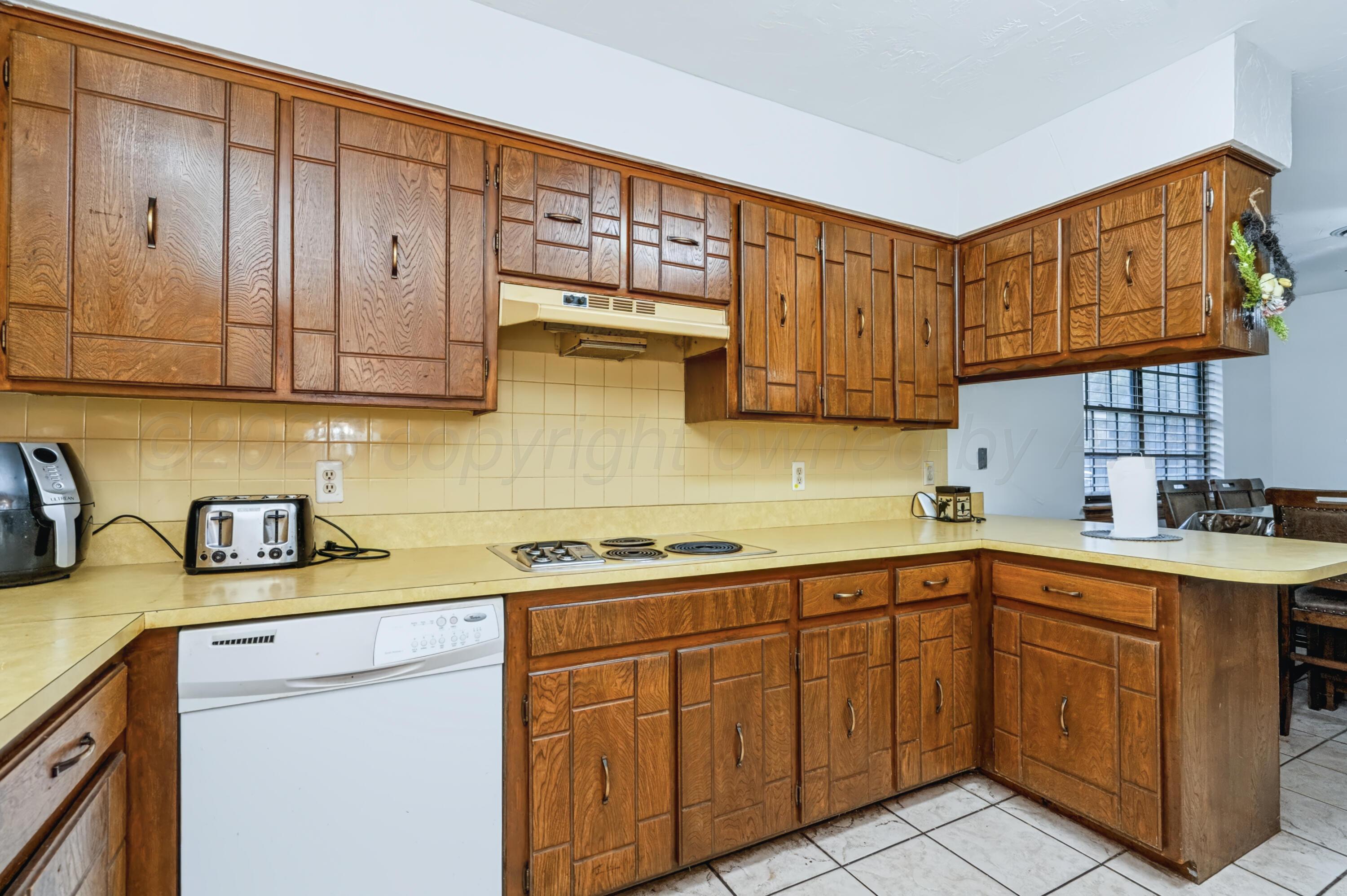 6805 Blacksmith Lane Property Photo 12