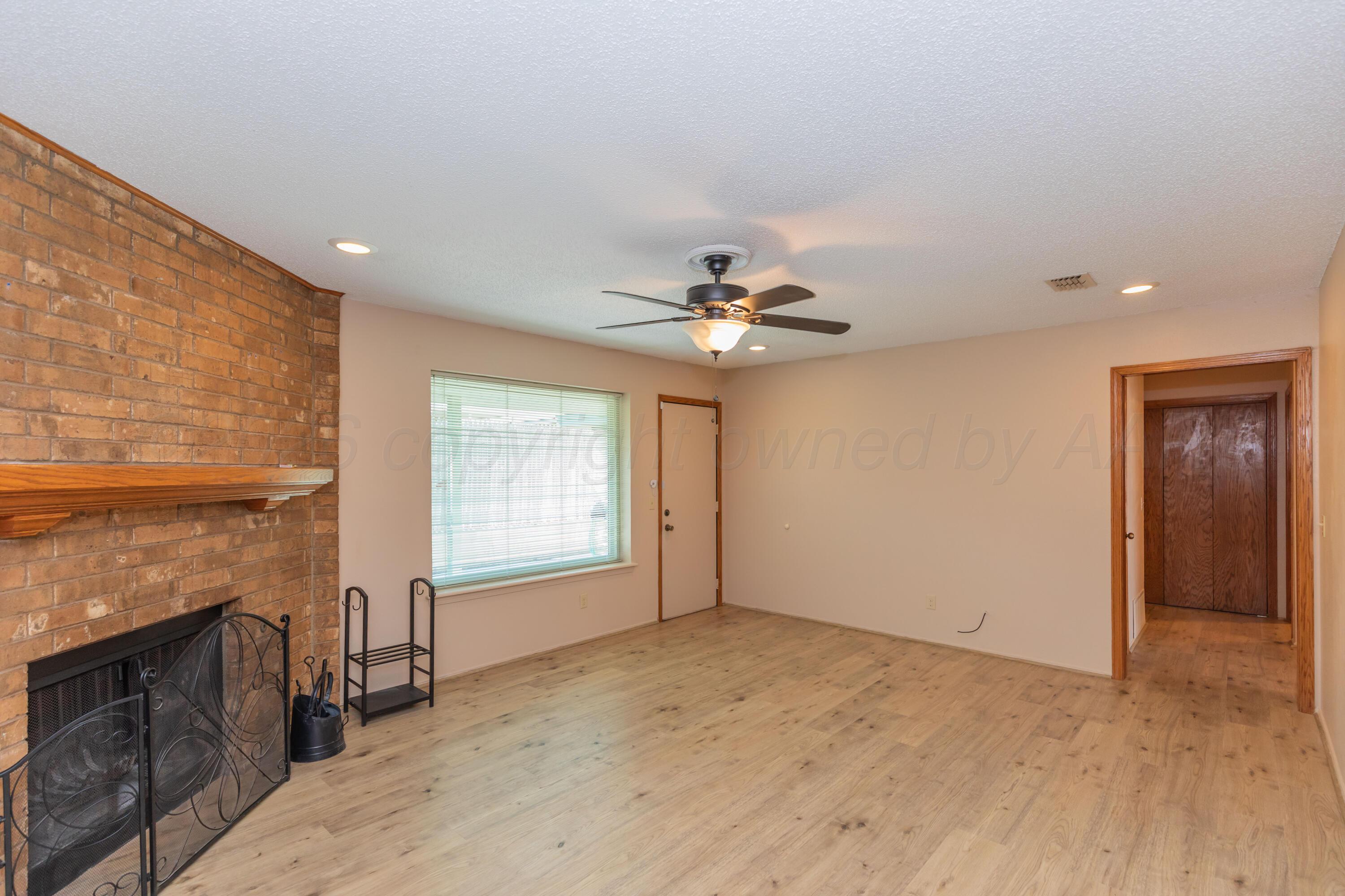 1324 Montclair Drive Property Photo 6