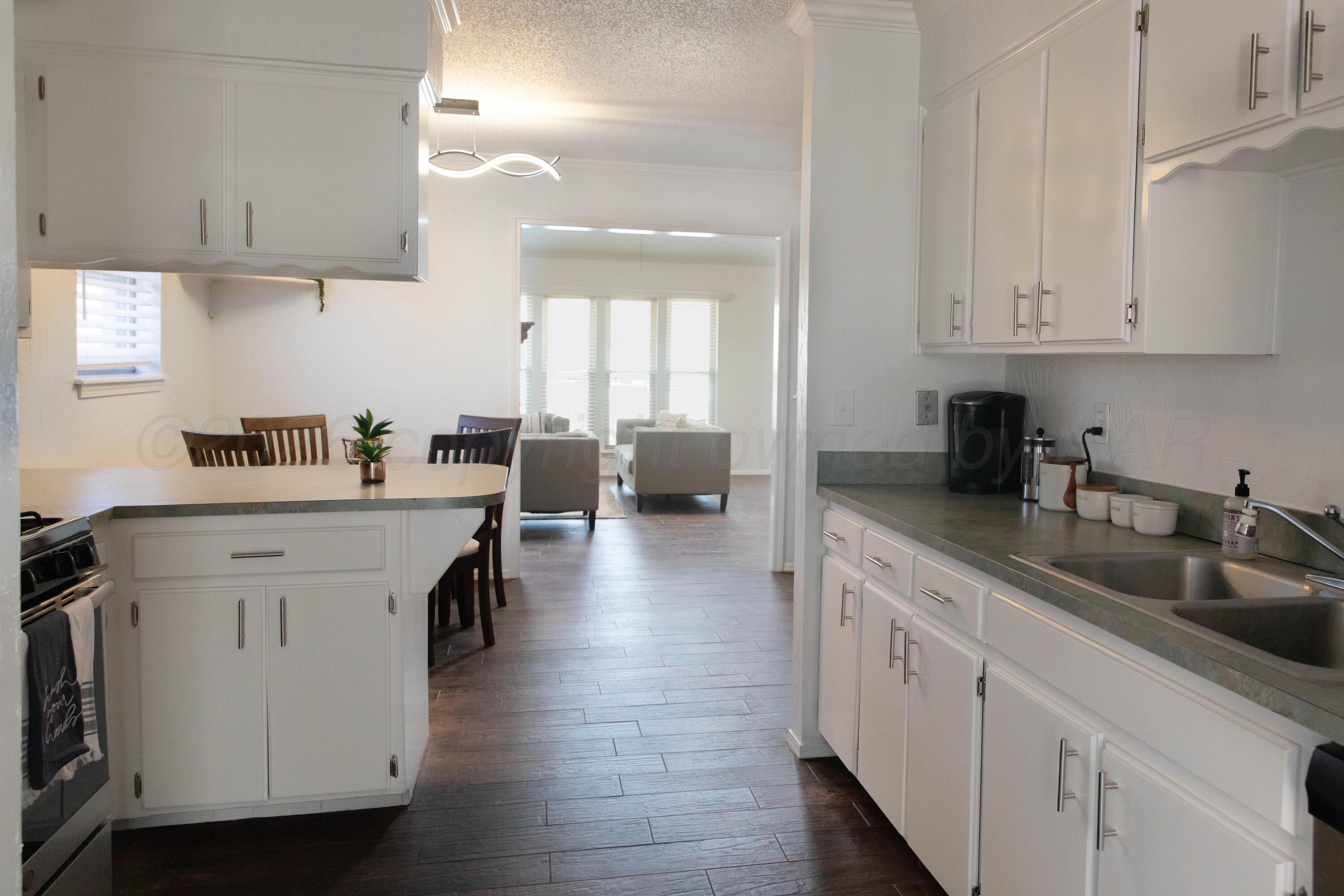 5761 Wabash Street Property Photo 7