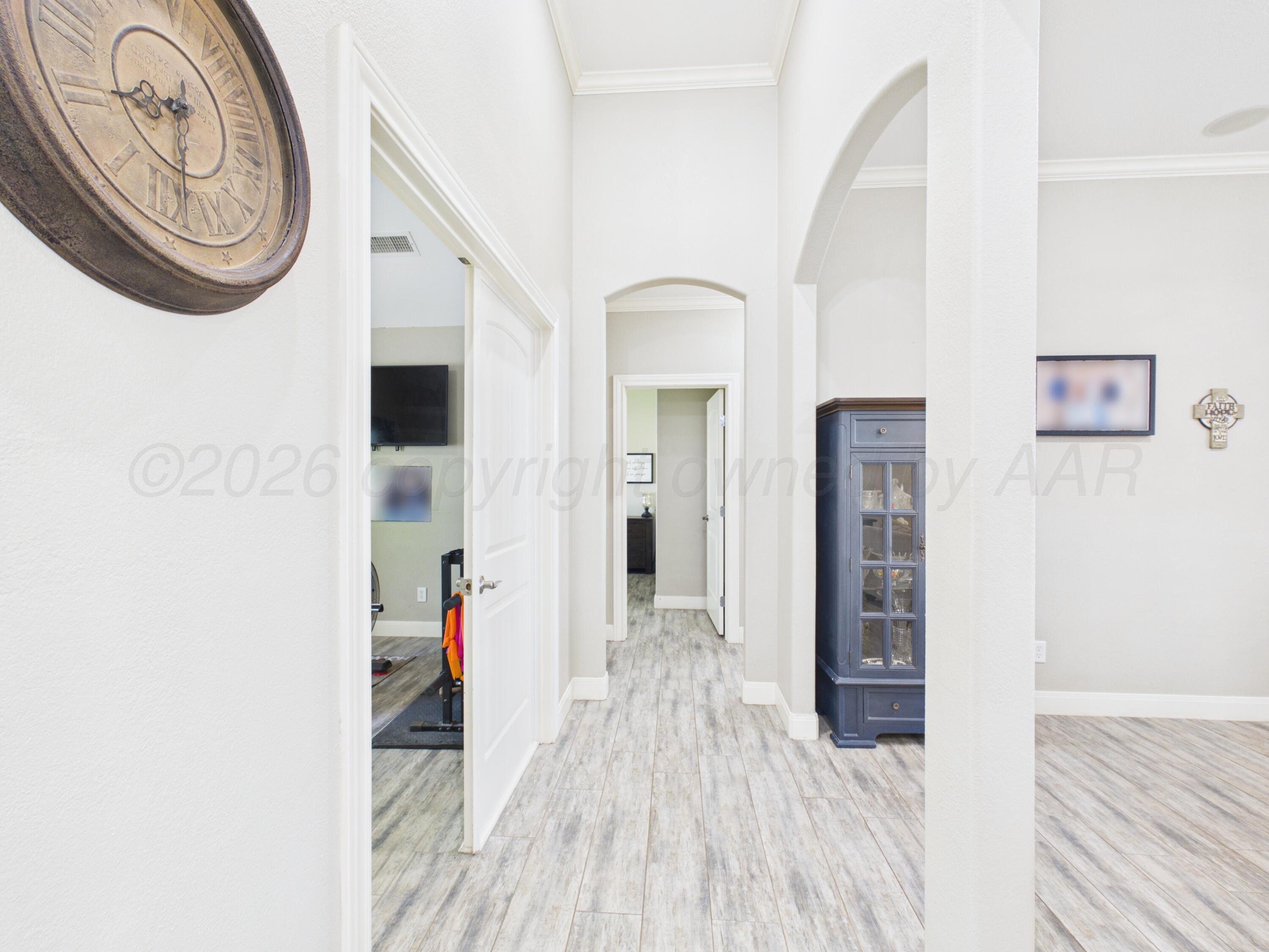 9151 Bridle Trails Drive Property Photo 15