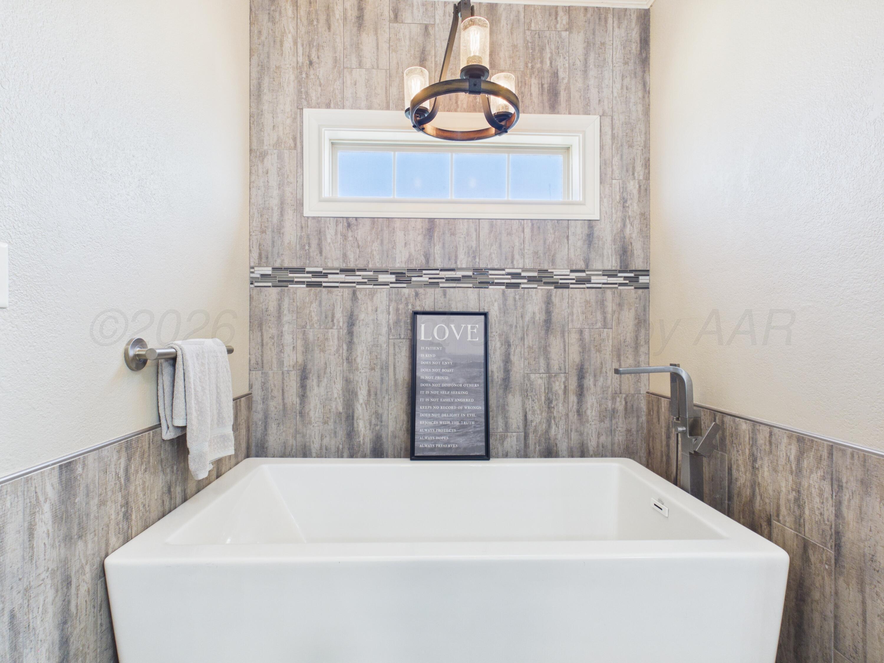9151 Bridle Trails Drive Property Photo 32