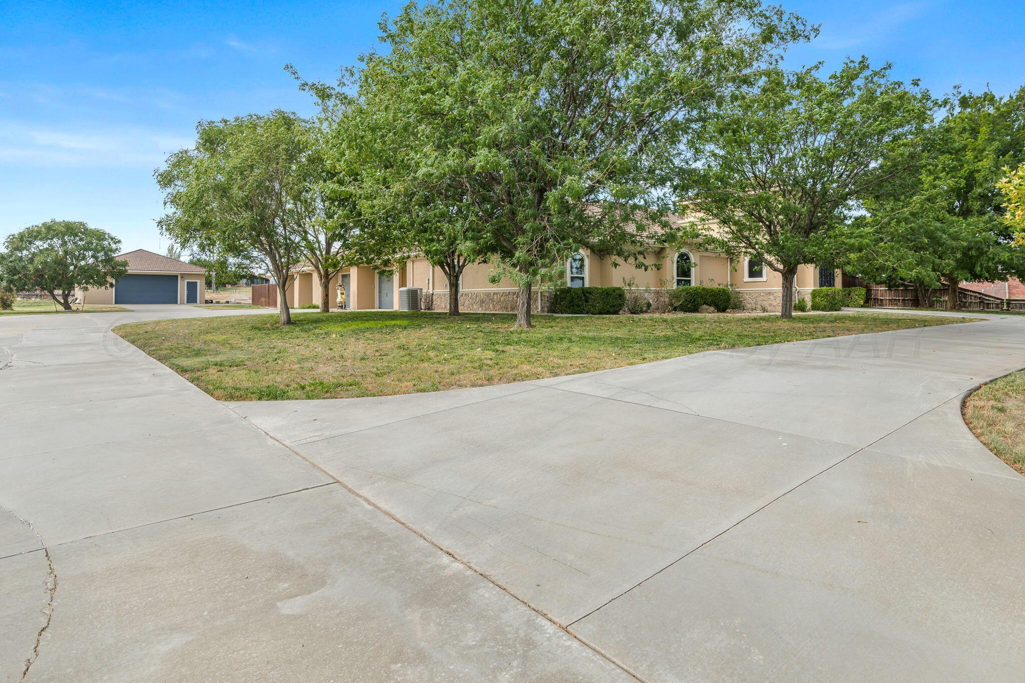 11213 Collin Wade Road Property Photo 3