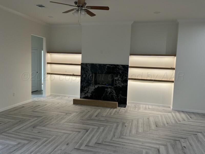 2706 Tampa Bay Avenue Property Photo 2