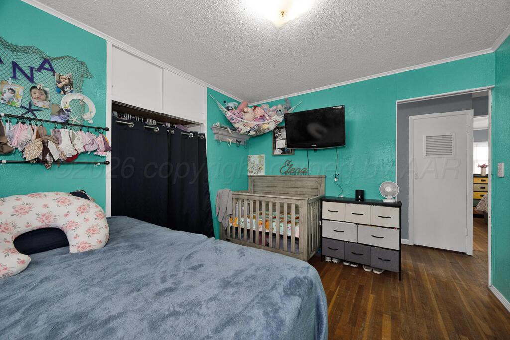 2408 N Spring Street Property Photo 14