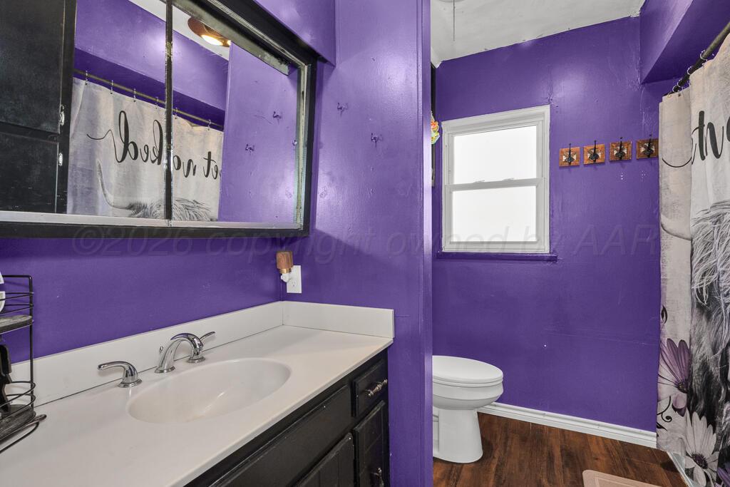 2408 N Spring Street Property Photo 15