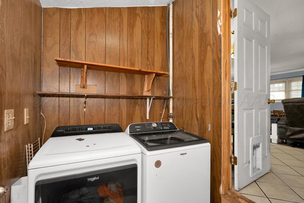 2408 N Spring Street Property Photo 18
