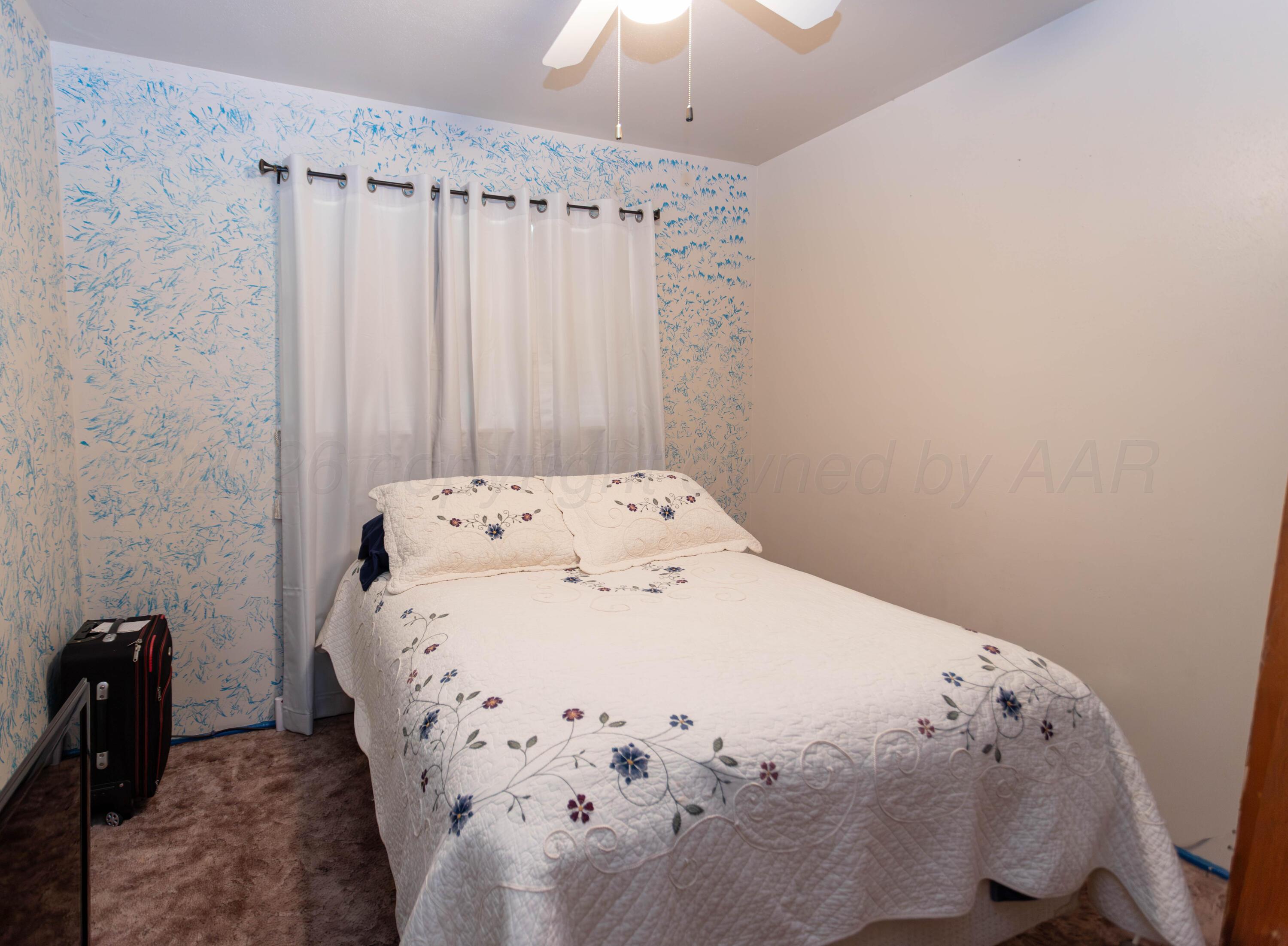 2906 N Vernon Property Photo 8