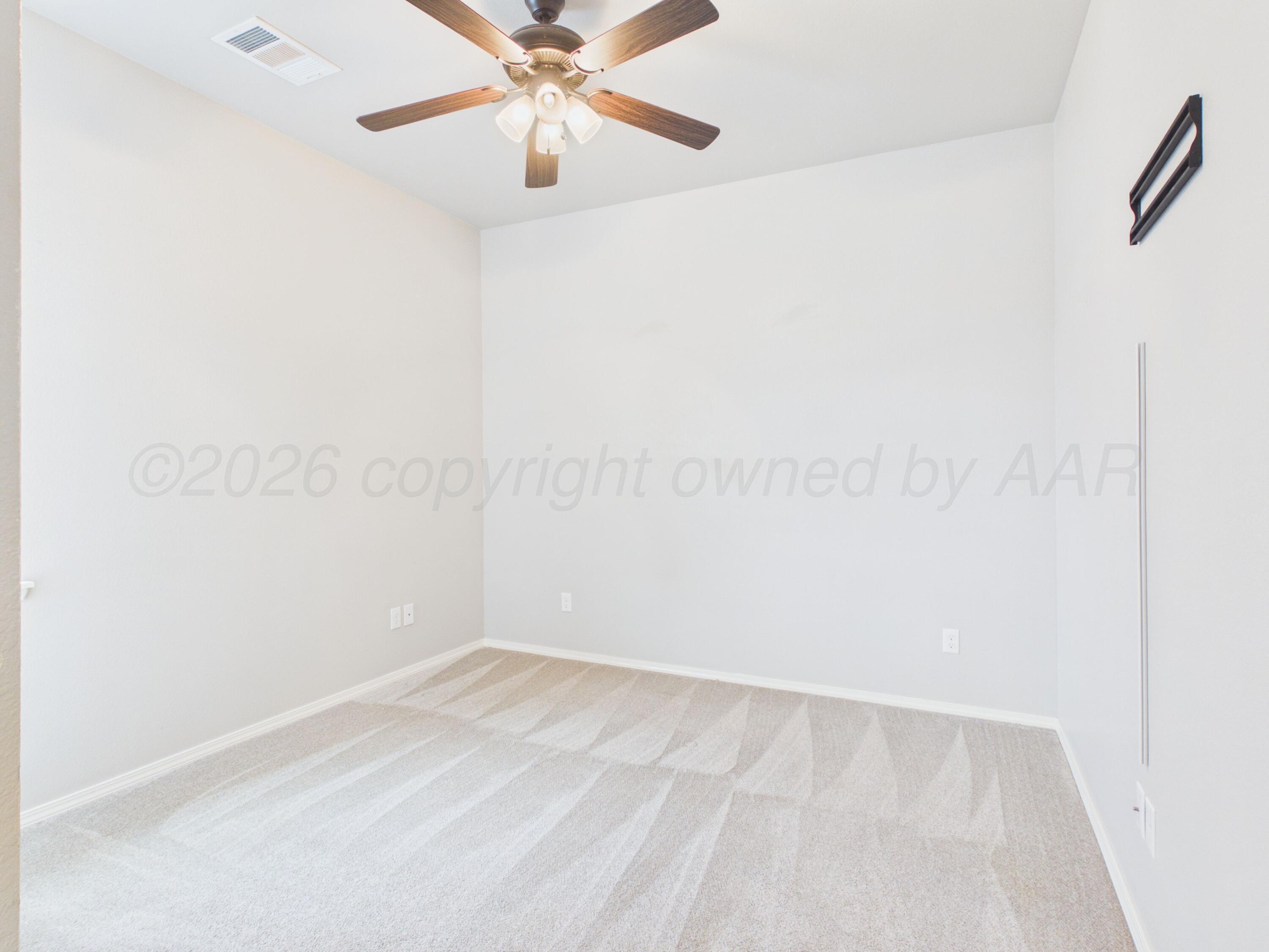 7703 Crestline Drive Property Photo 11
