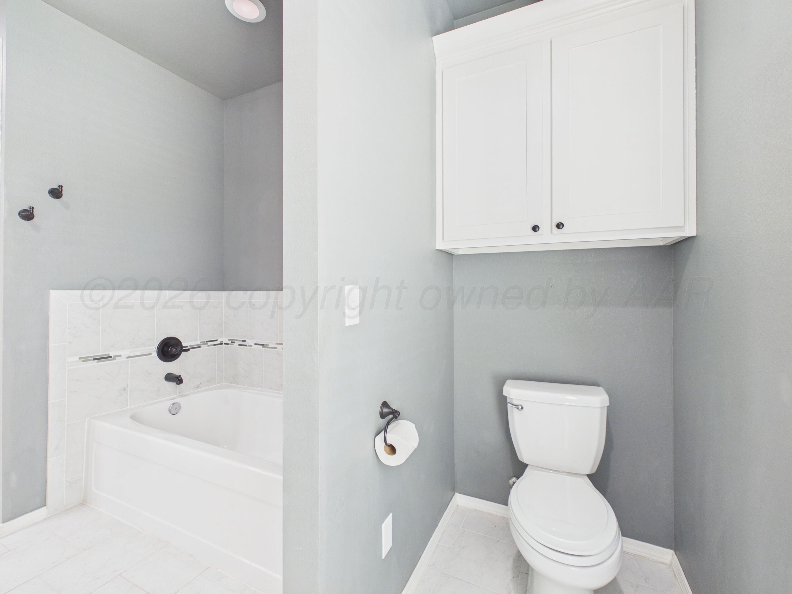 7703 Crestline Drive Property Photo 21