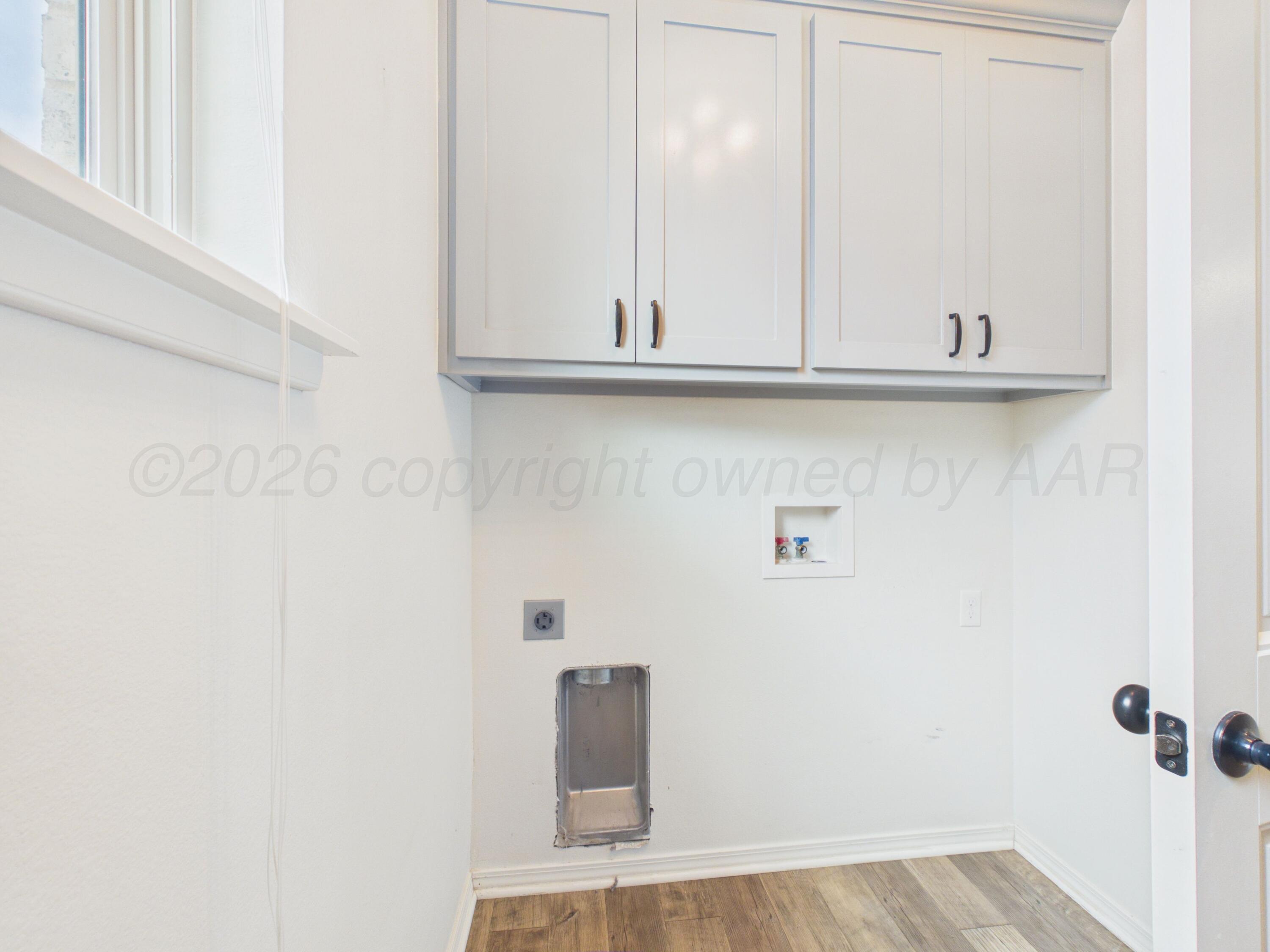 7703 Crestline Drive Property Photo 31