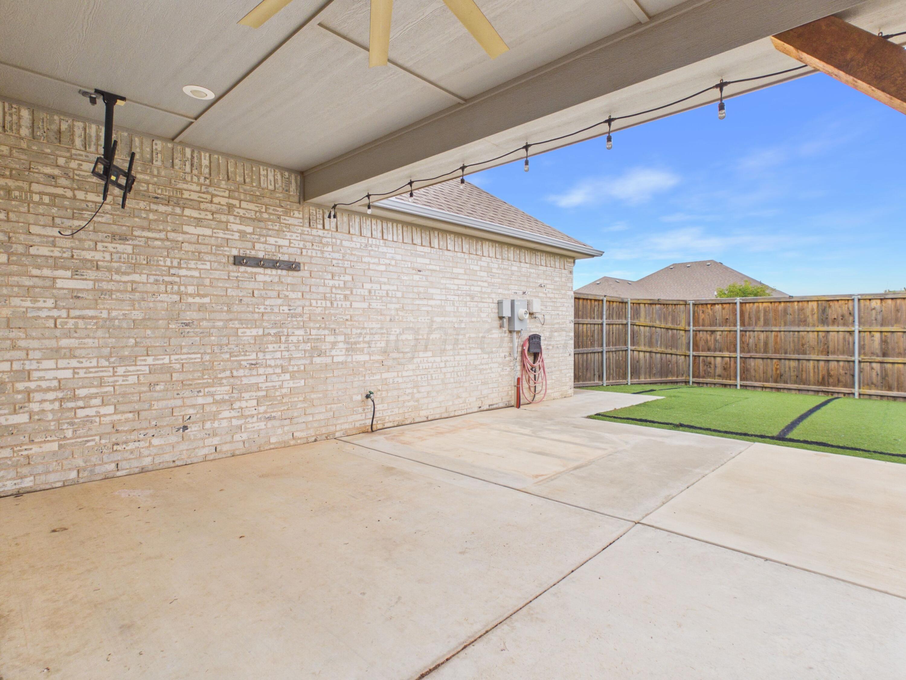 7703 Crestline Drive Property Photo 34