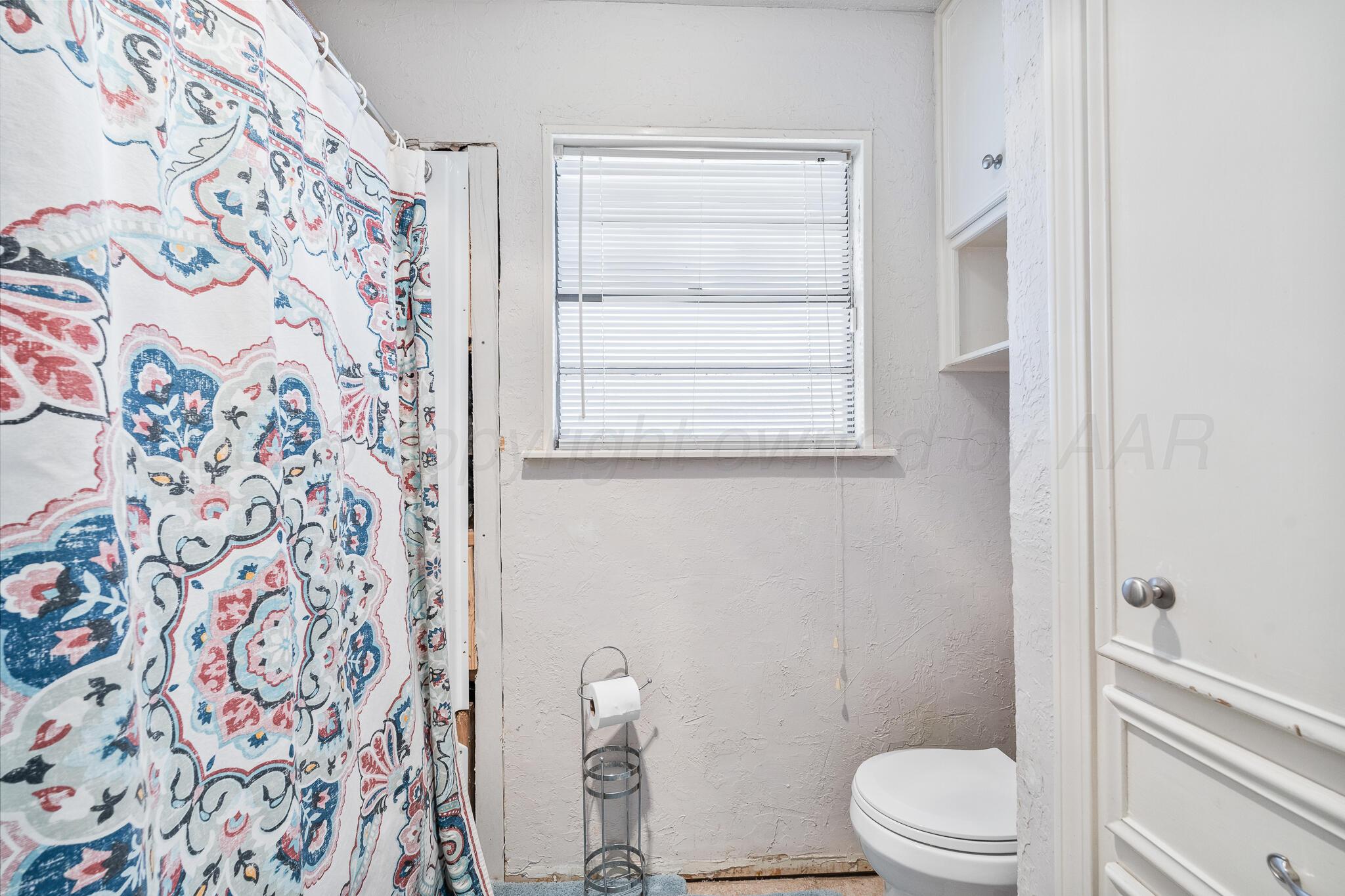7608 Canode Drive Property Photo 16