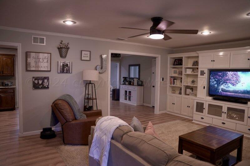 406 Lair Lane Property Photo 5