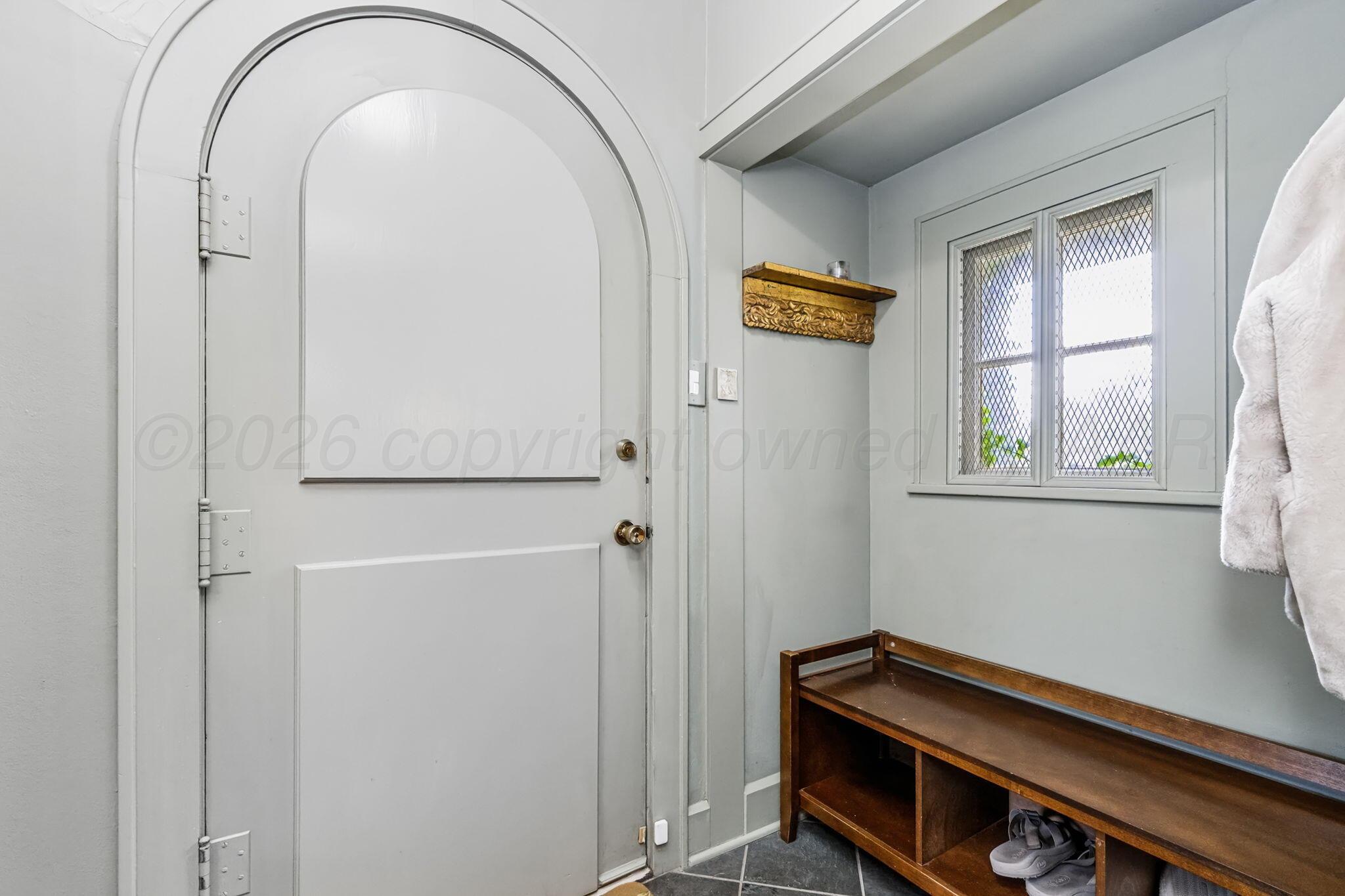 1519 S Travis Street Property Photo 3