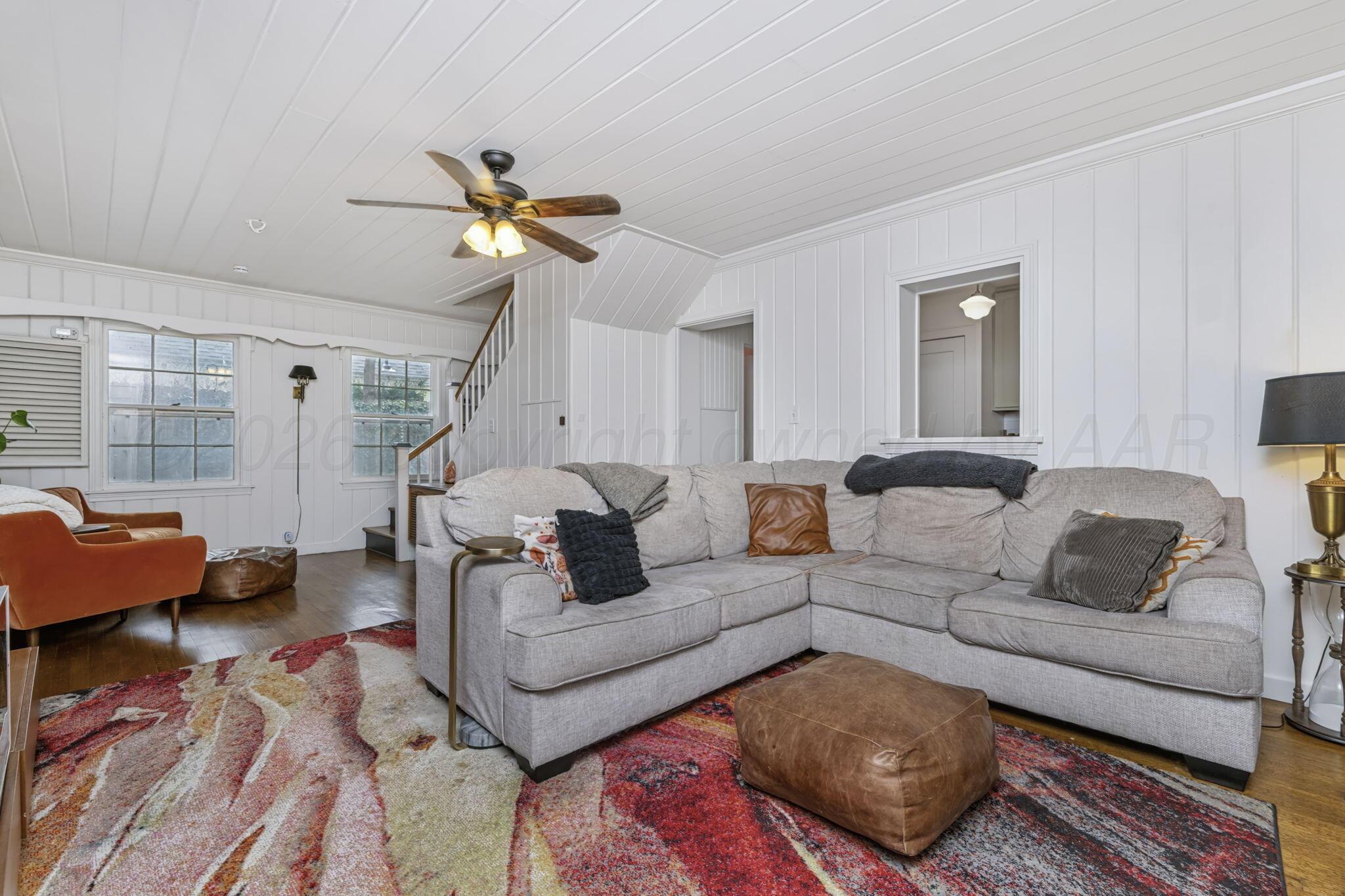 1519 S Travis Street Property Photo 19
