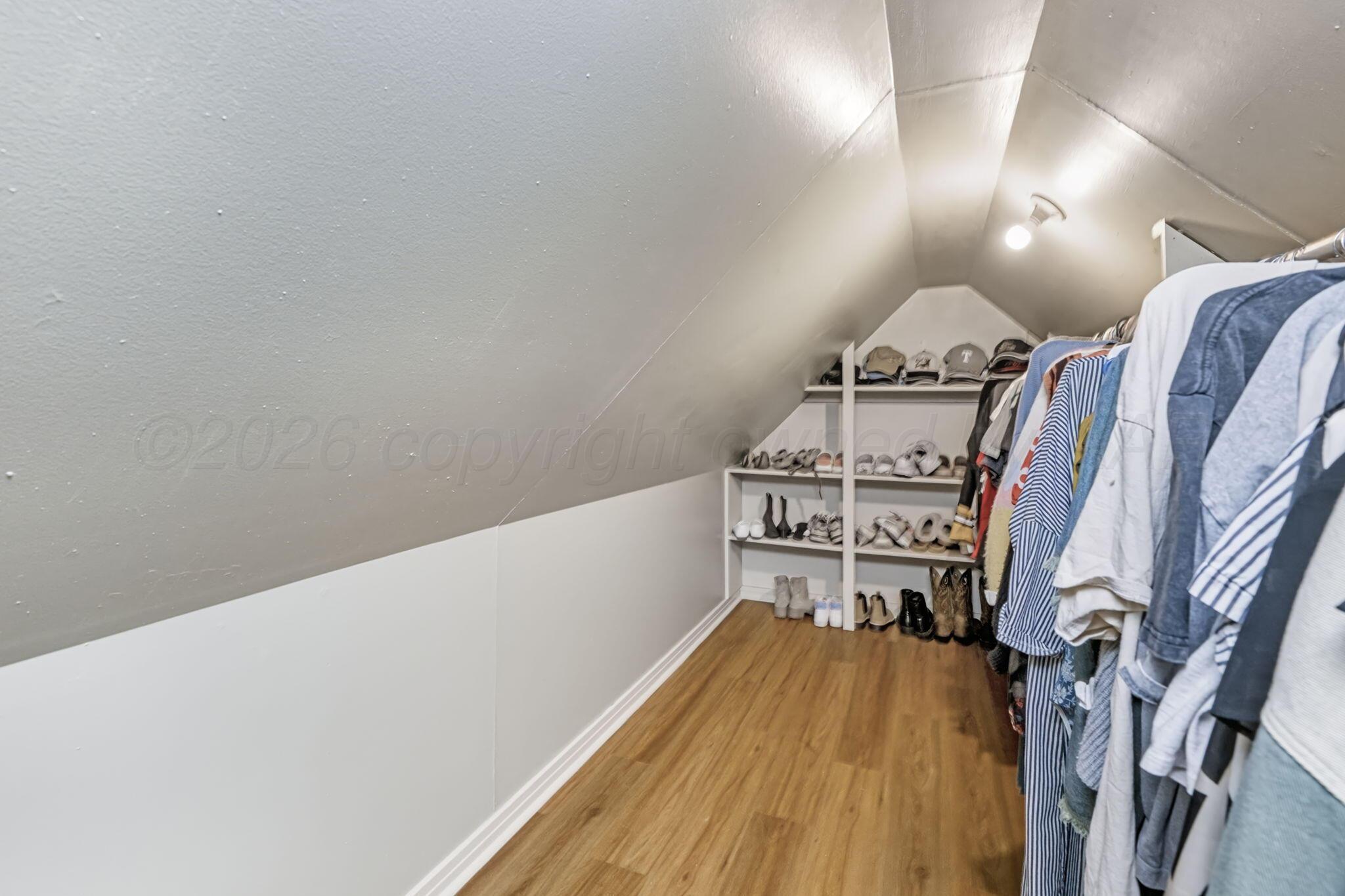 1519 S Travis Street Property Photo 25