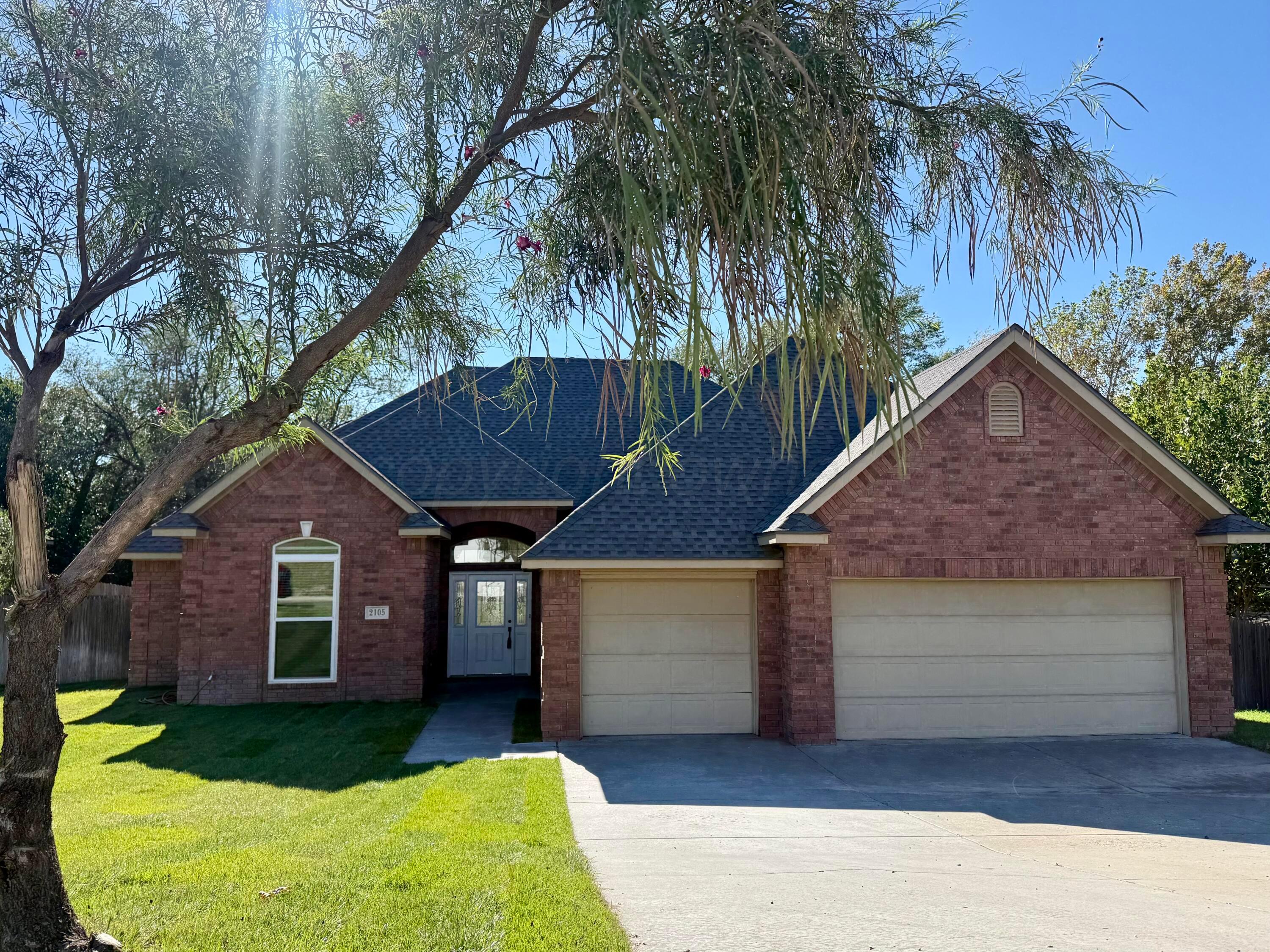 2105 Briarwood Drive Property Photo 1