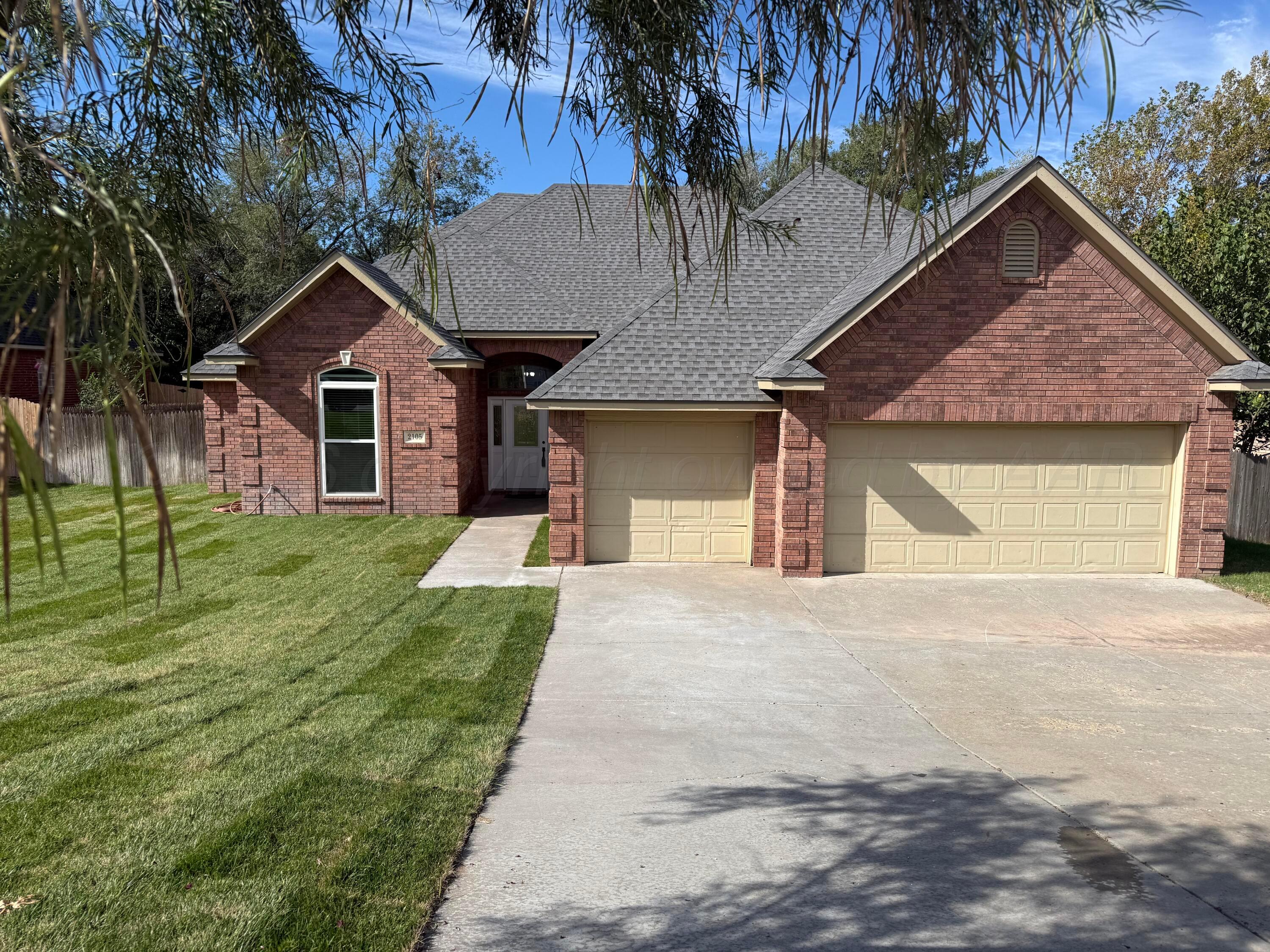 2105 Briarwood Drive Property Photo 1