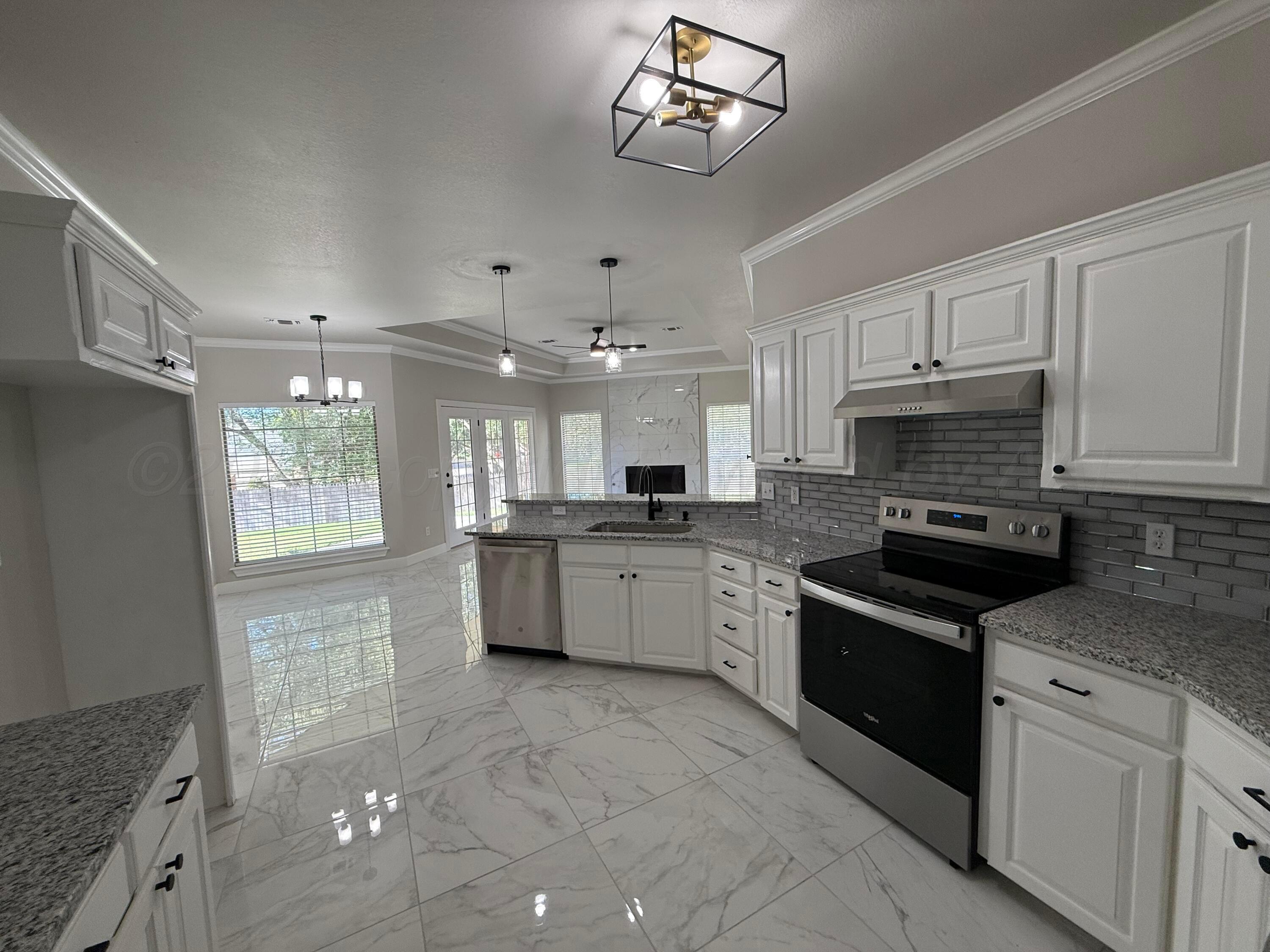 2105 Briarwood Drive Property Photo 8