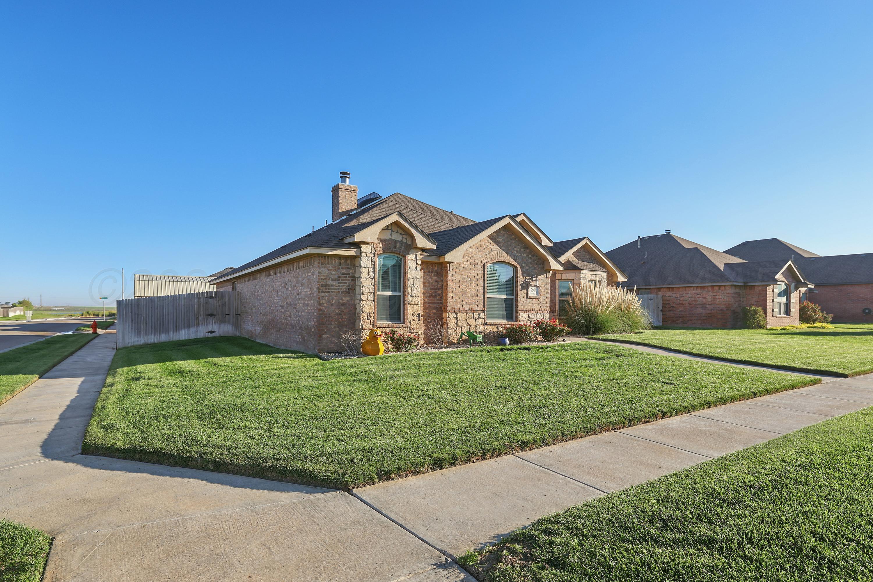 9908 Addelyn Avenue Property Photo 3