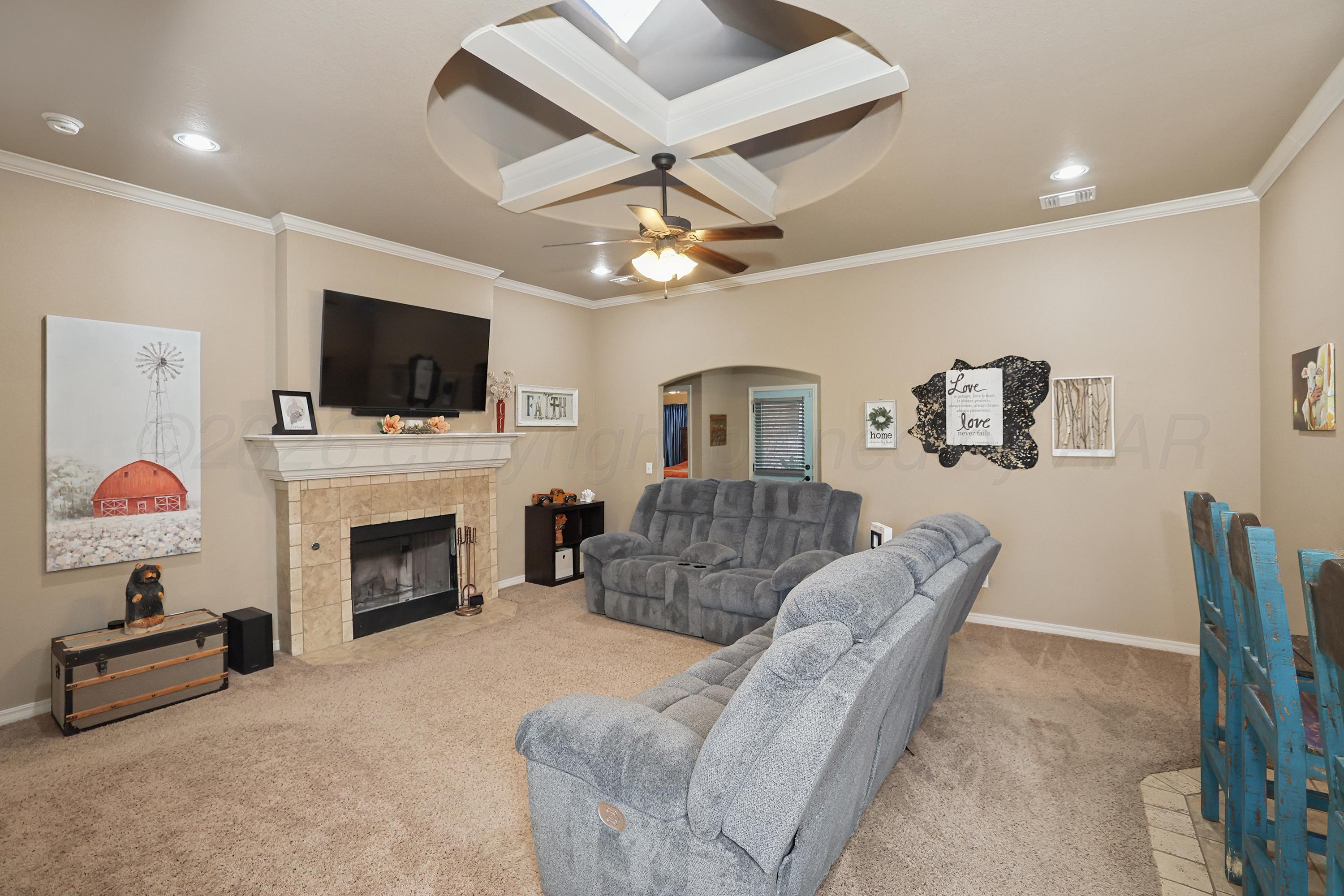 9908 Addelyn Avenue Property Photo 7