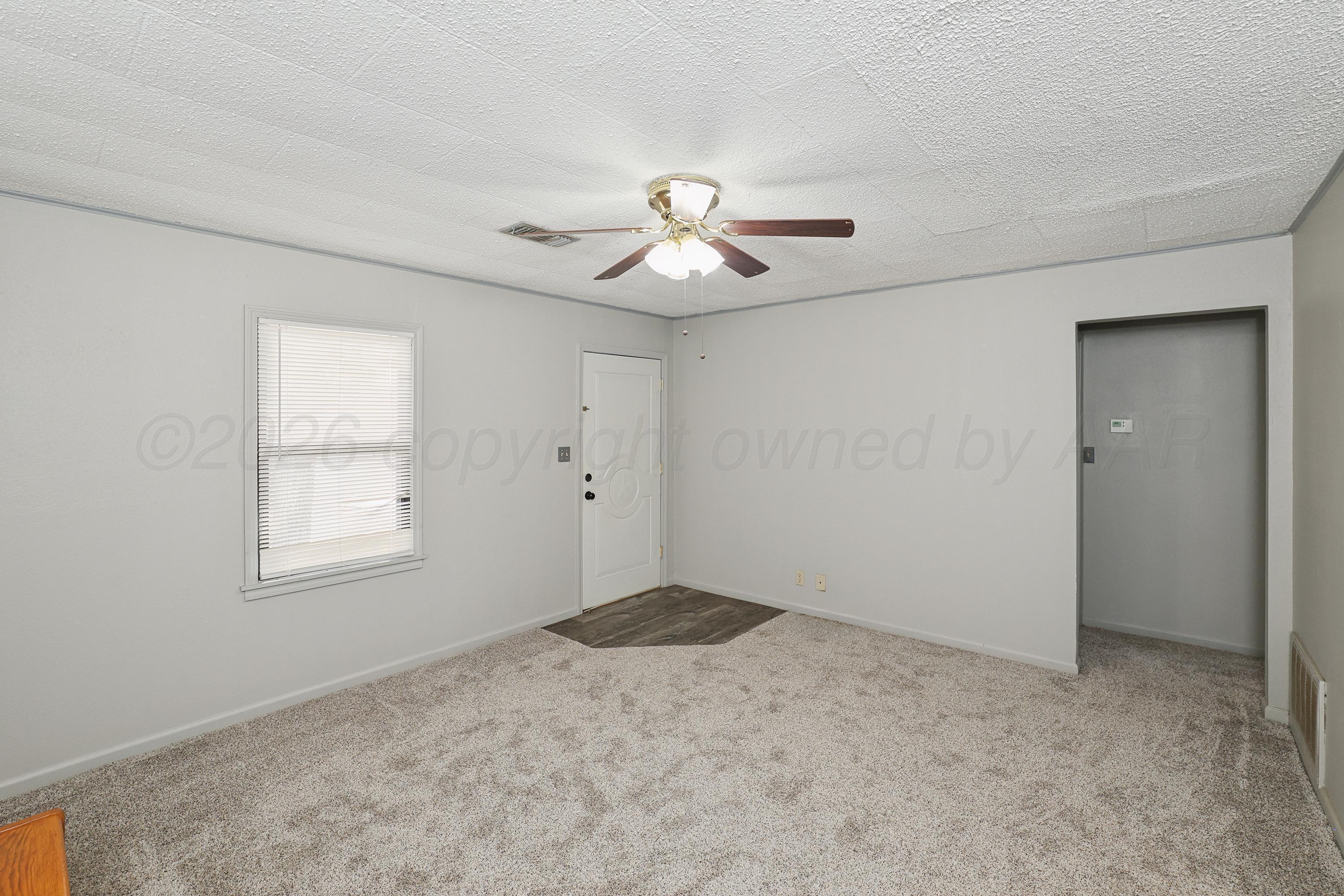 2704 Canyon Drive Property Photo 4