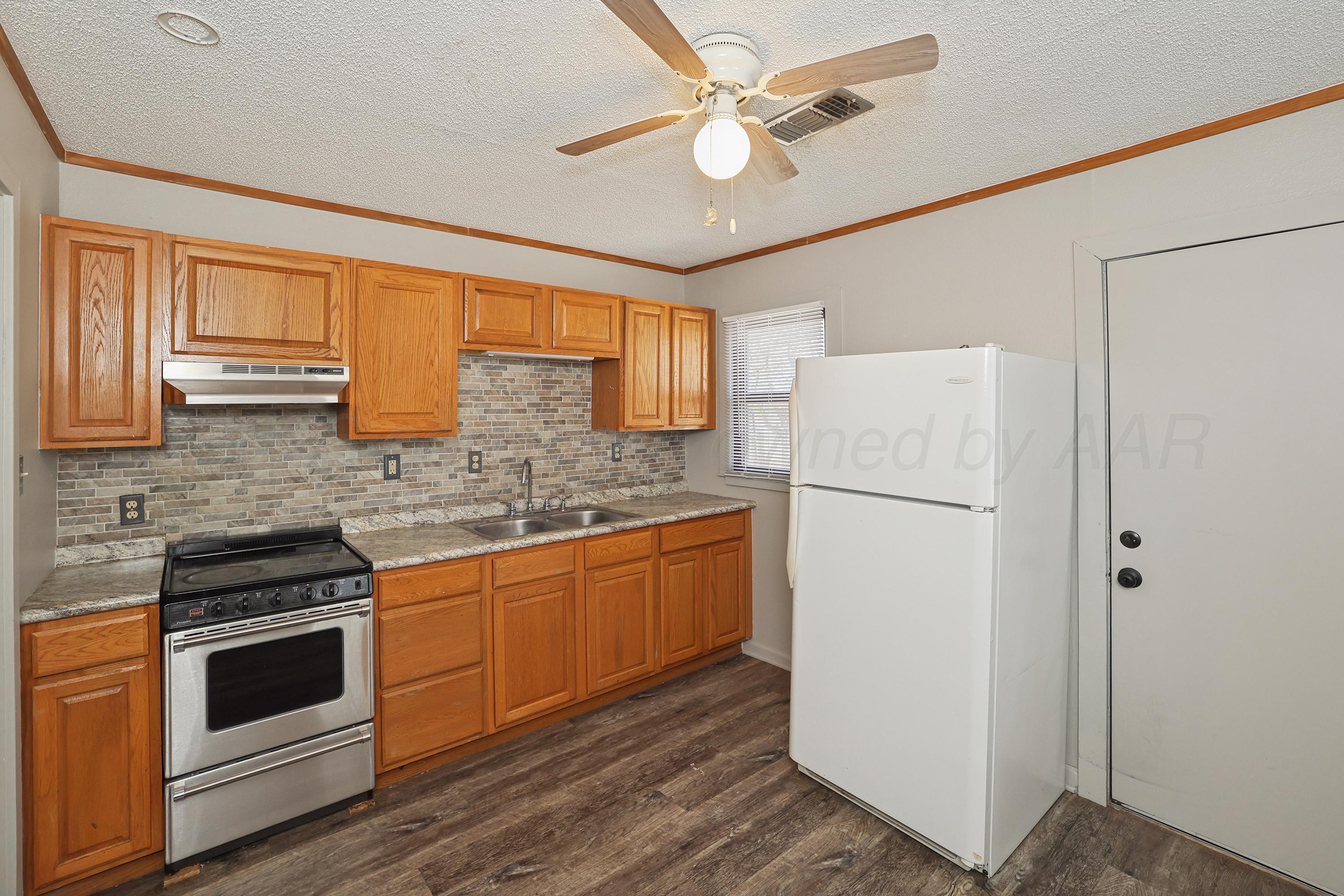 2704 Canyon Drive Property Photo 6