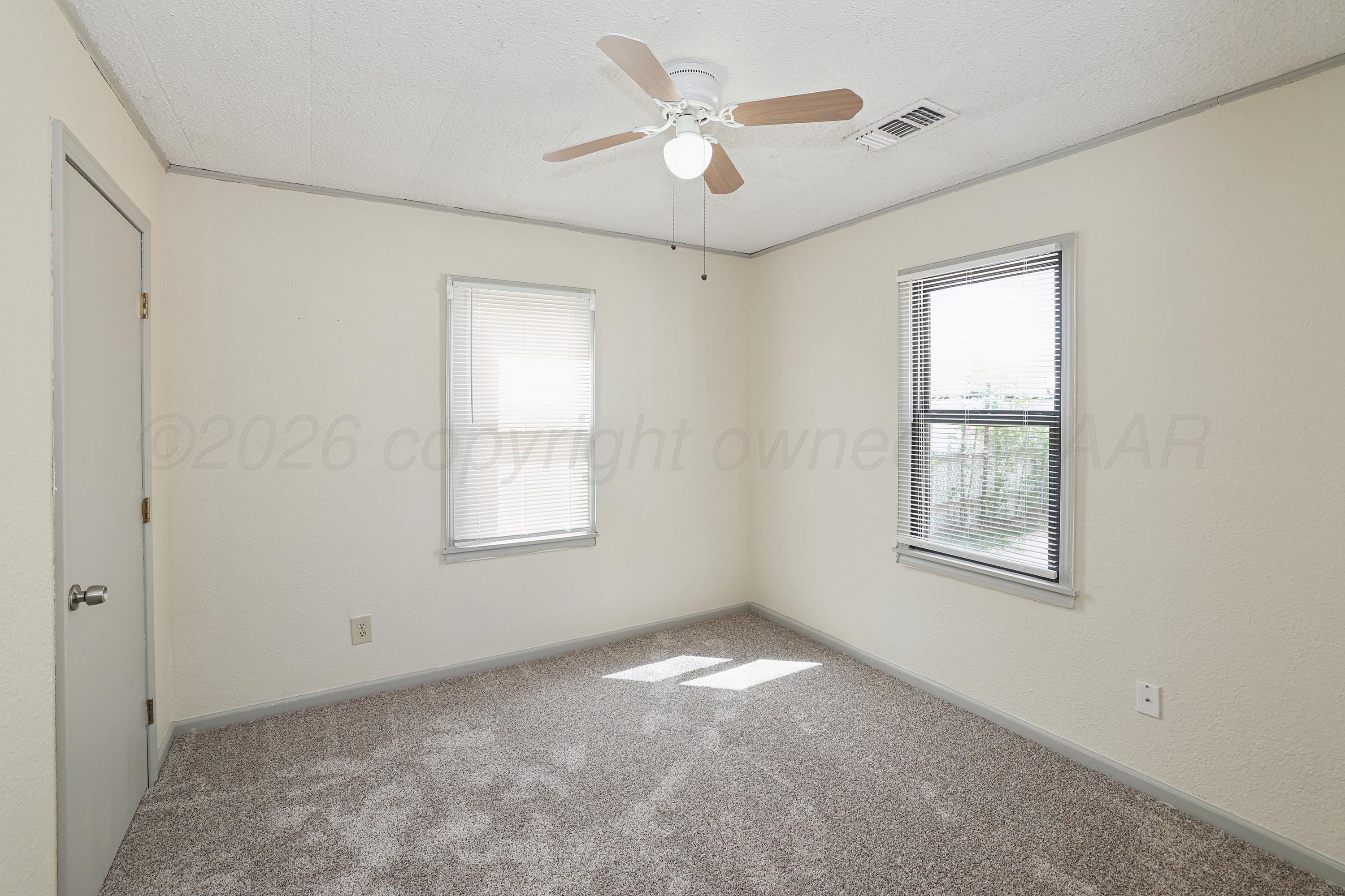 2704 Canyon Drive Property Photo 8