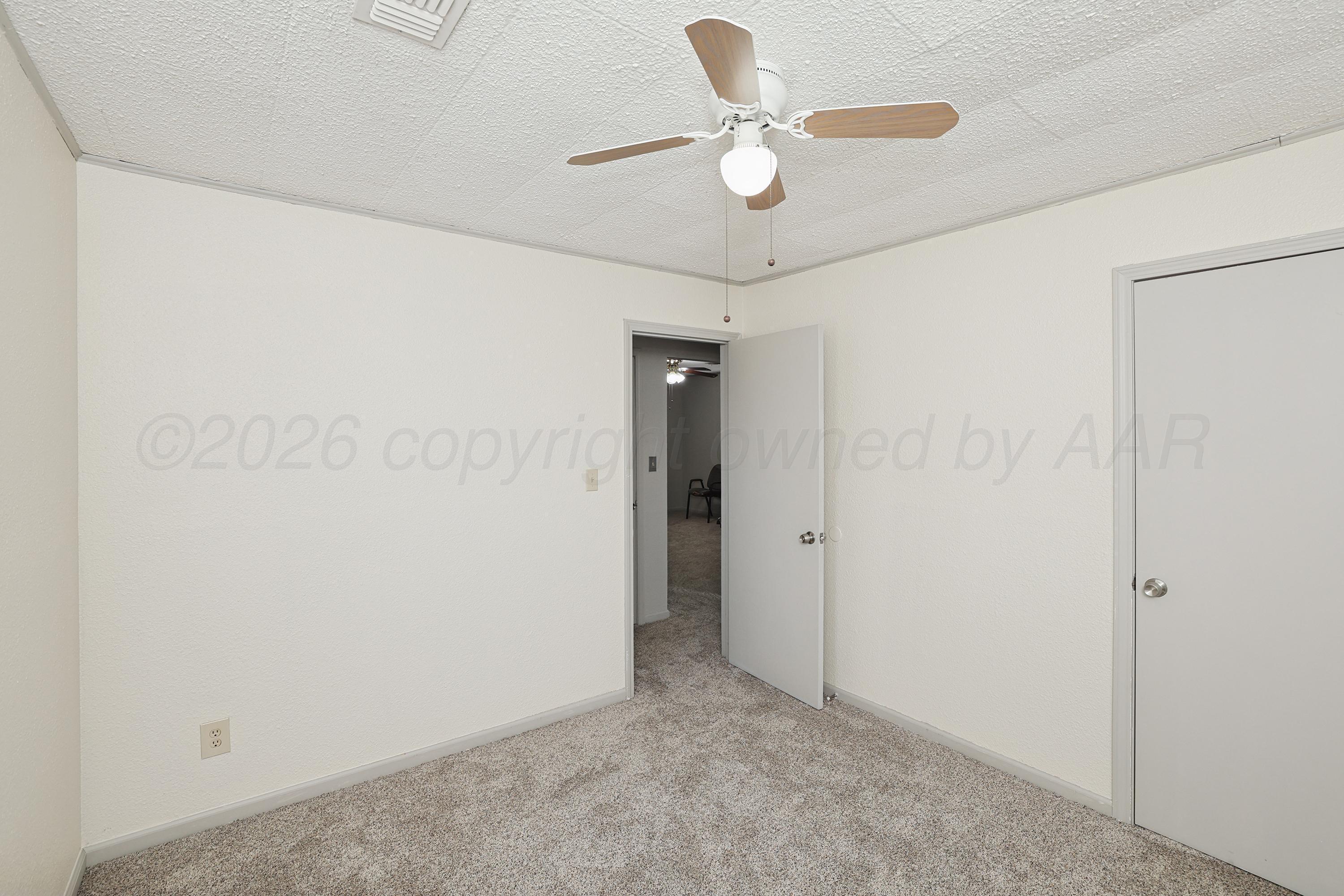 2704 Canyon Drive Property Photo 9