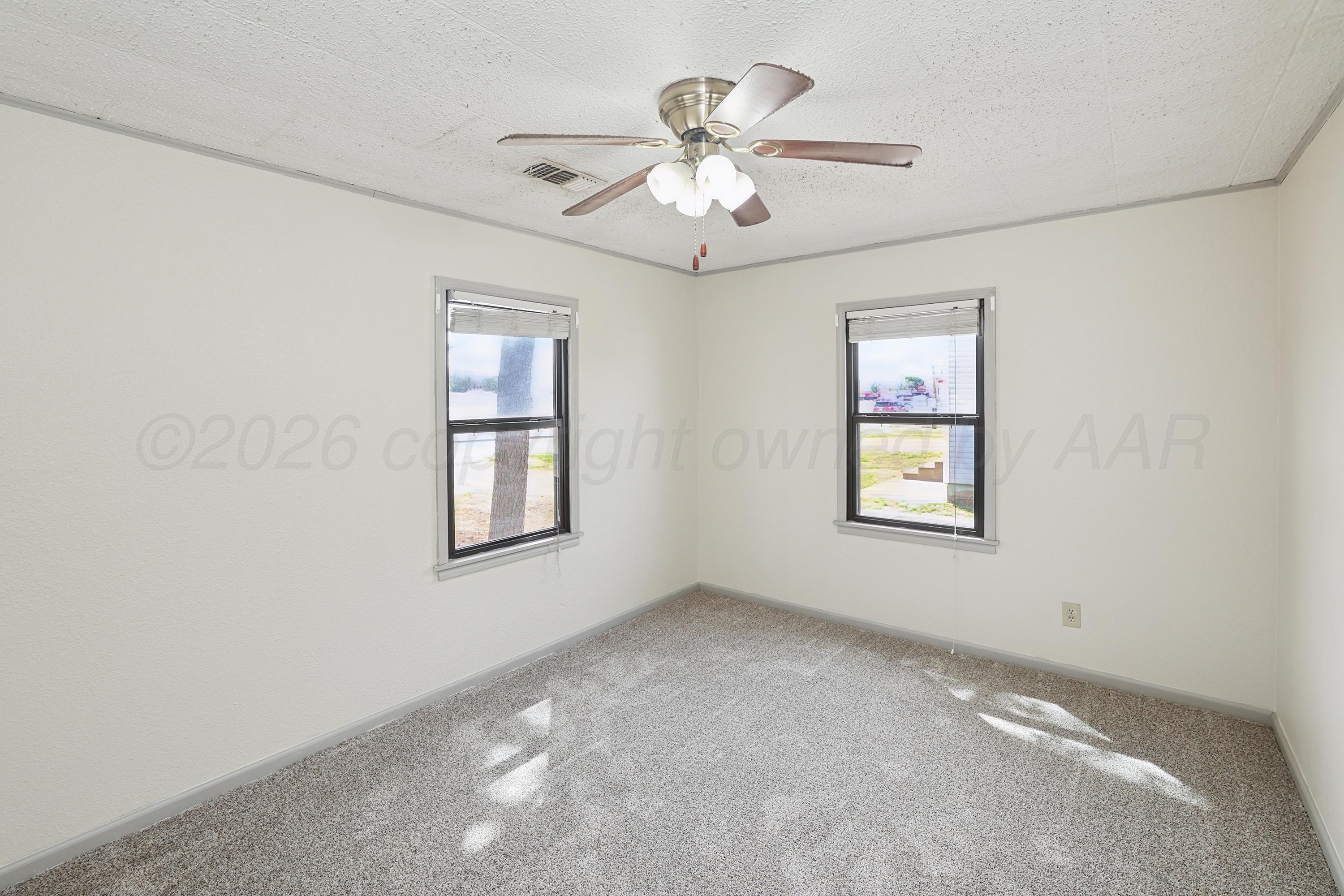 2704 Canyon Drive Property Photo 10