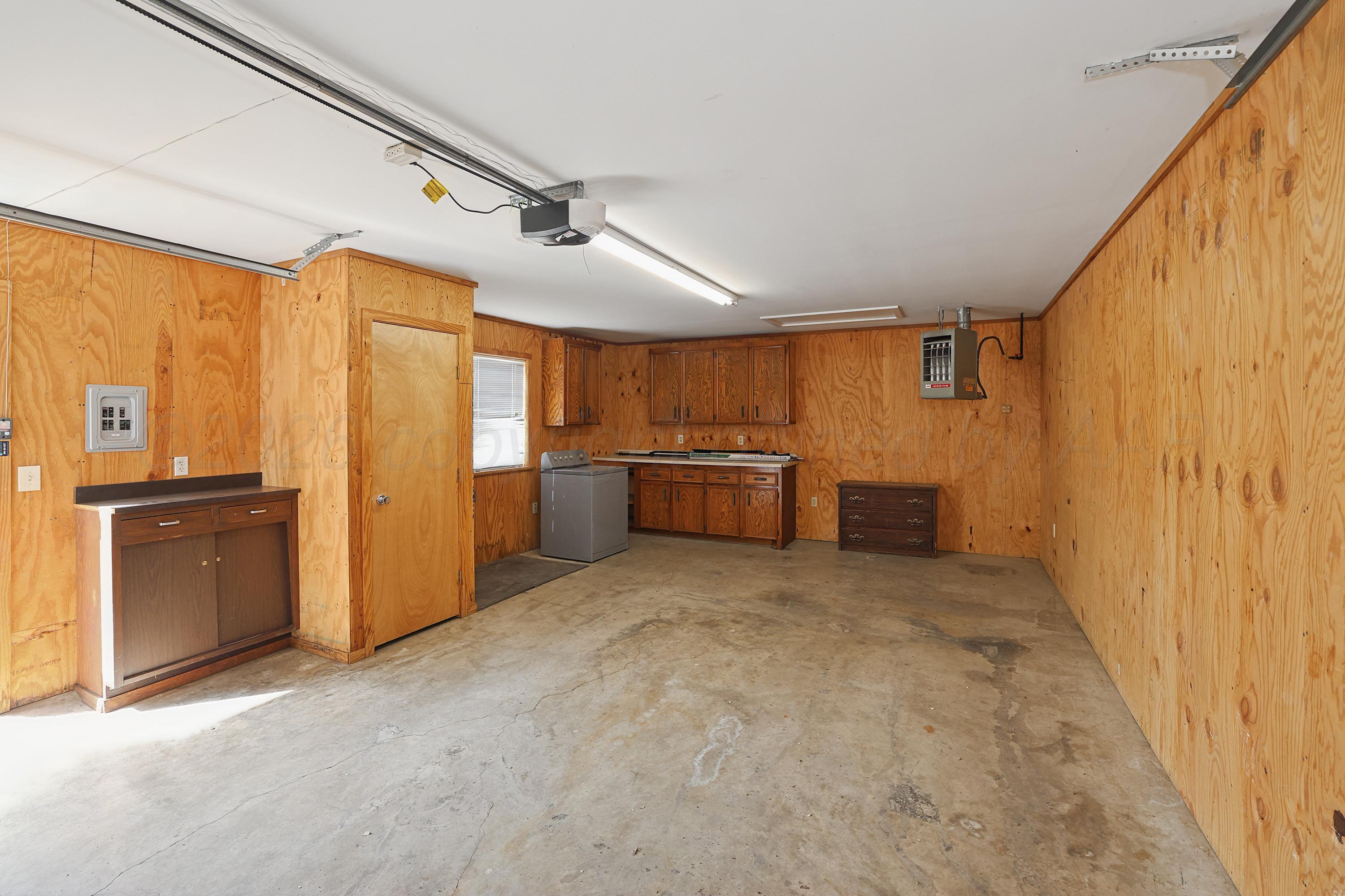 2704 Canyon Drive Property Photo 16