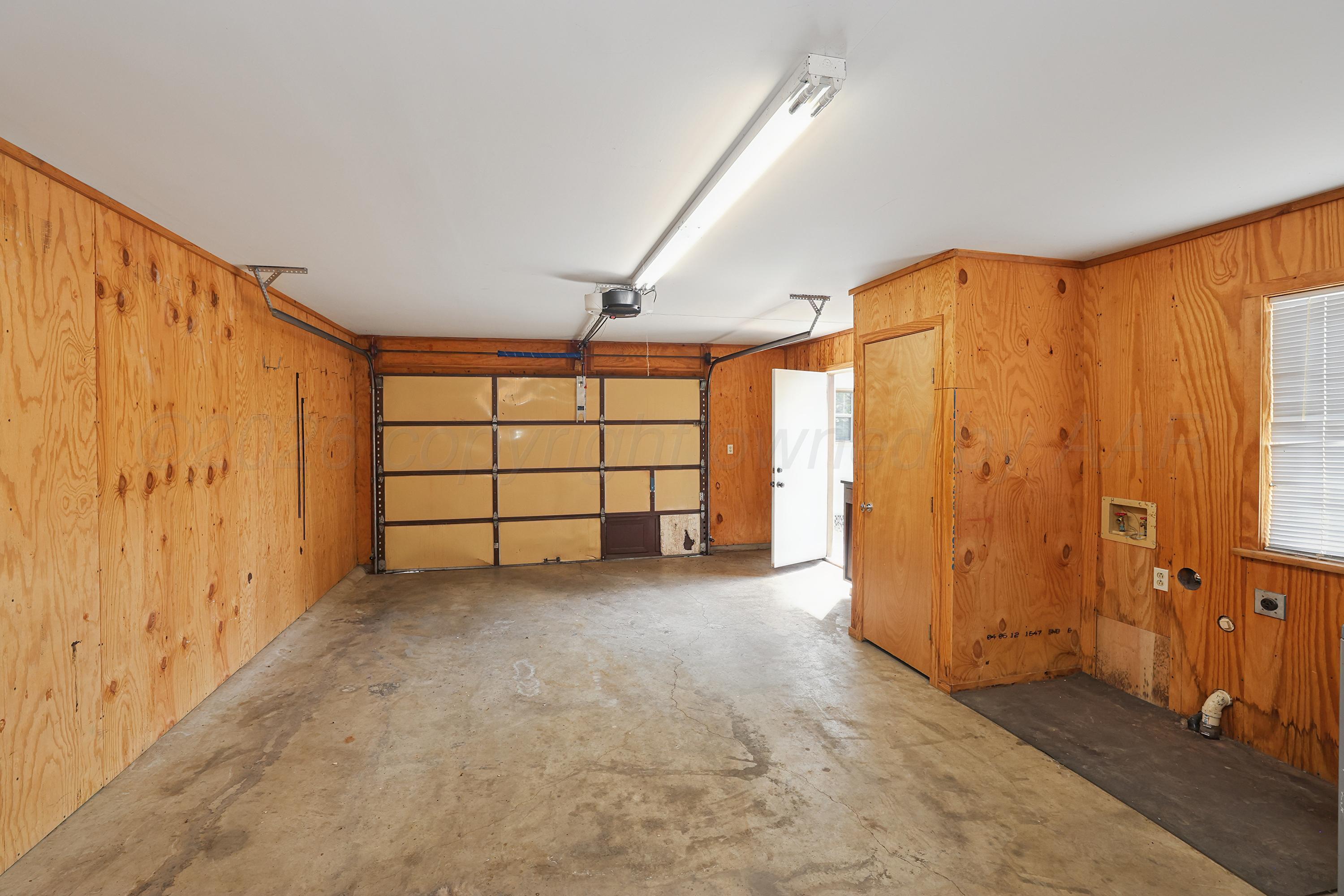 2704 Canyon Drive Property Photo 17