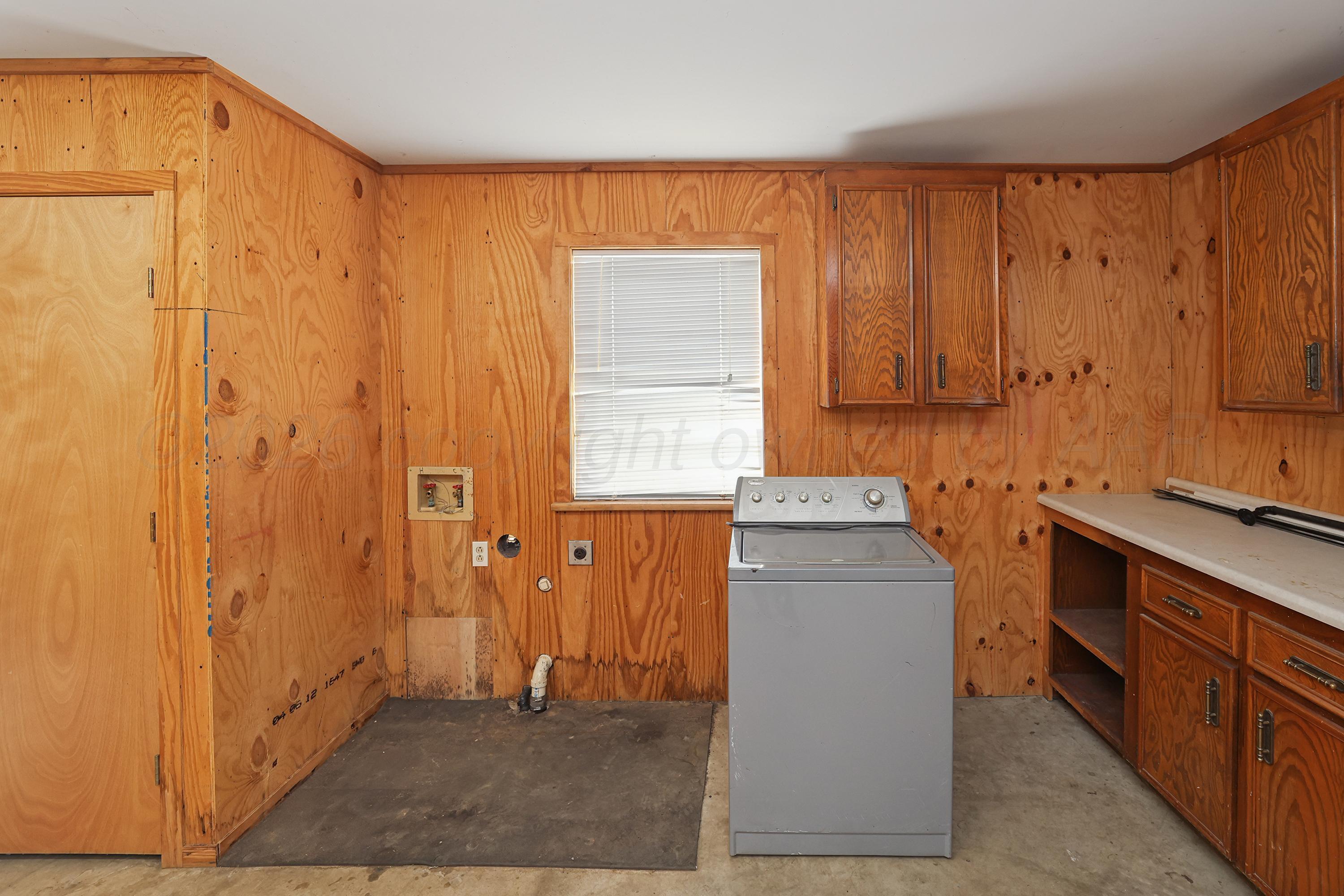 2704 Canyon Drive Property Photo 18