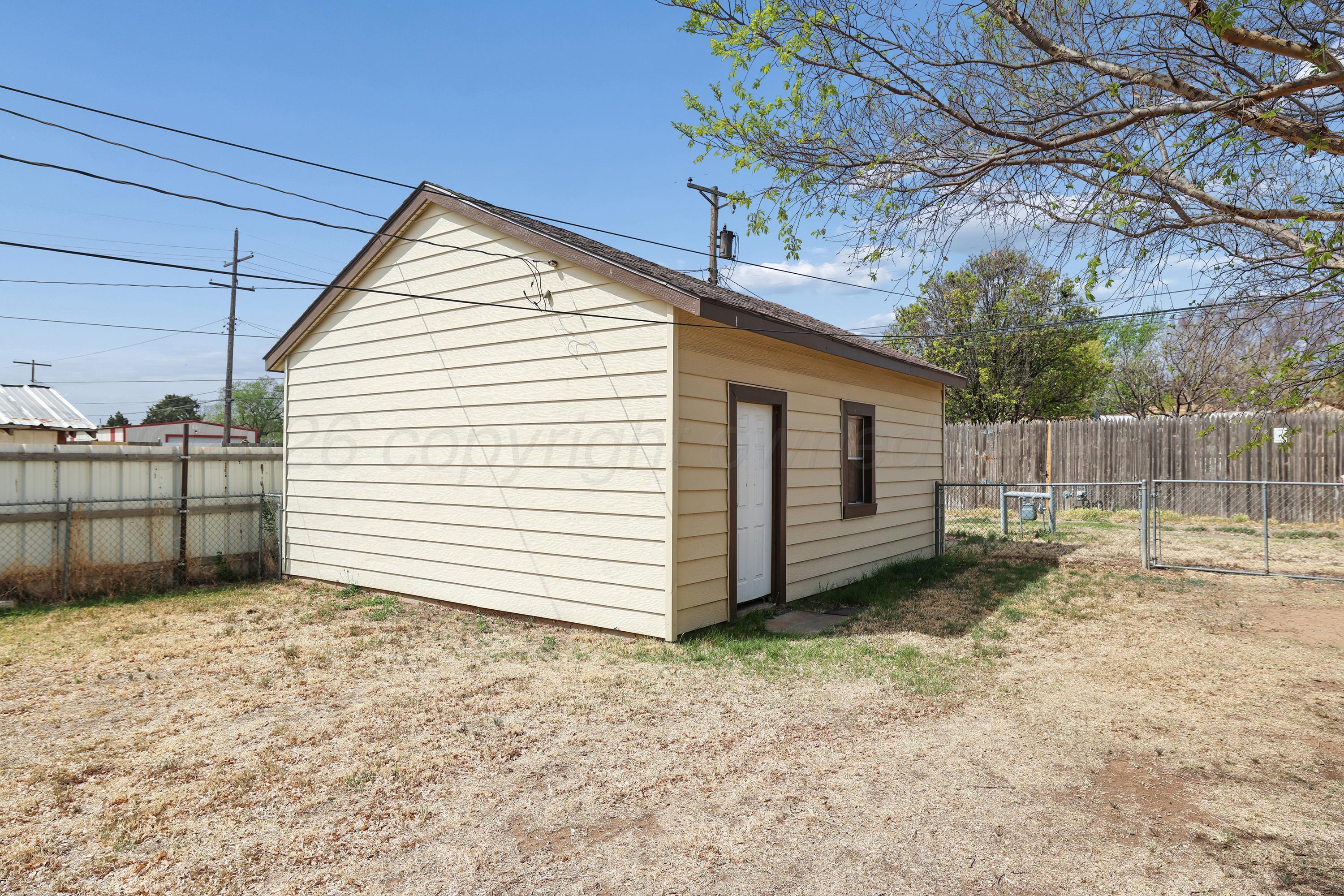 2704 Canyon Drive Property Photo 19