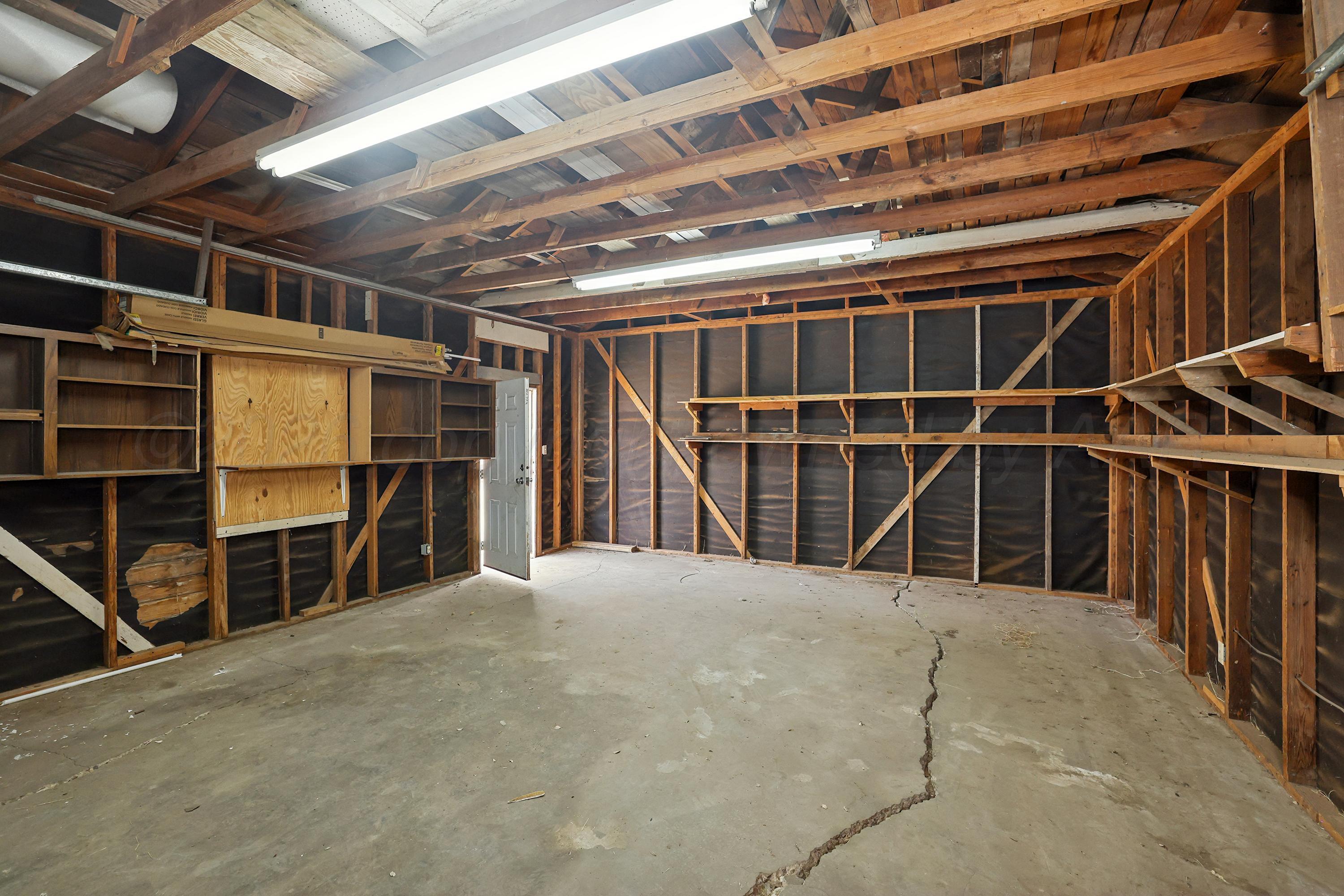 2704 Canyon Drive Property Photo 22