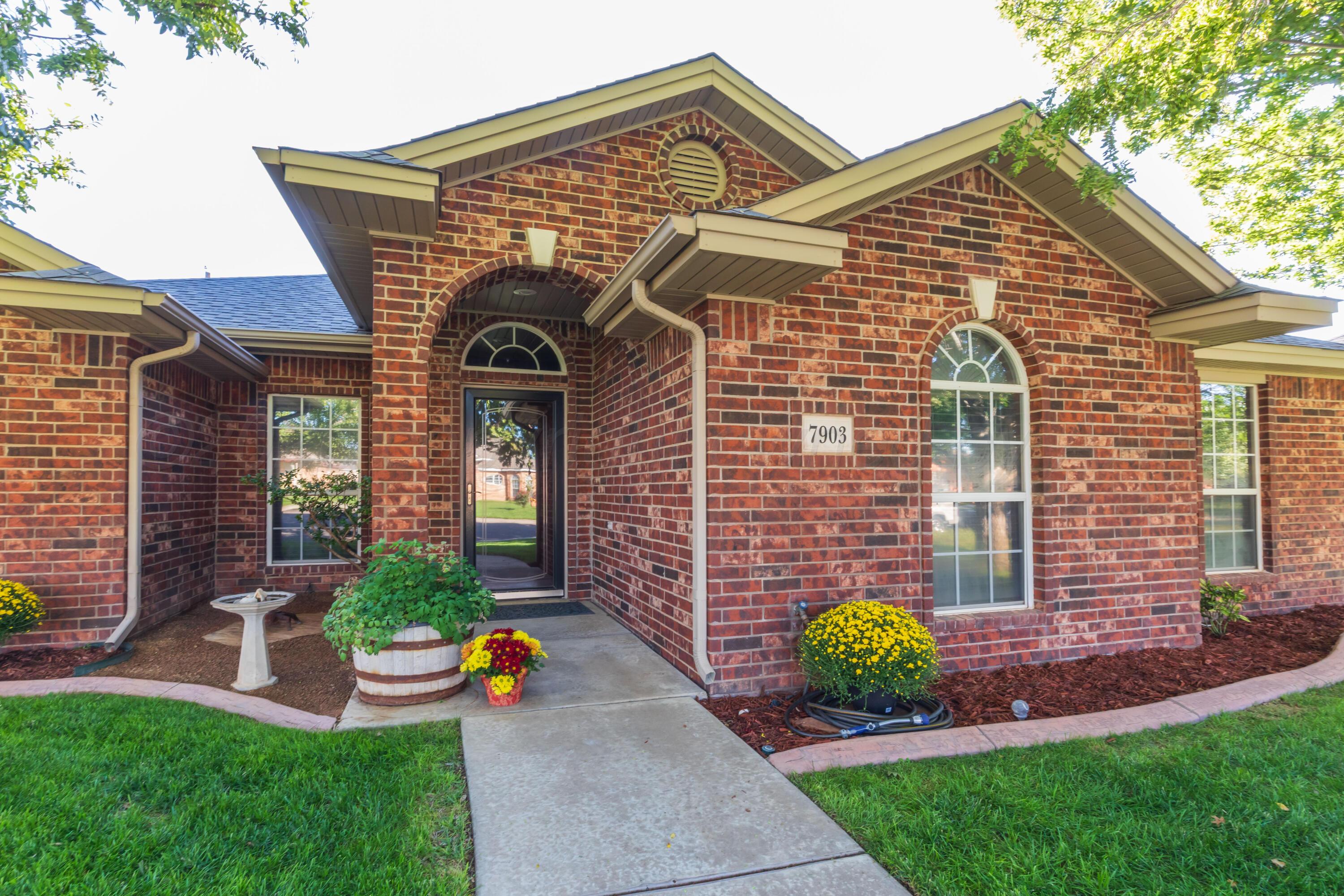 7903 Triumph Property Photo 4