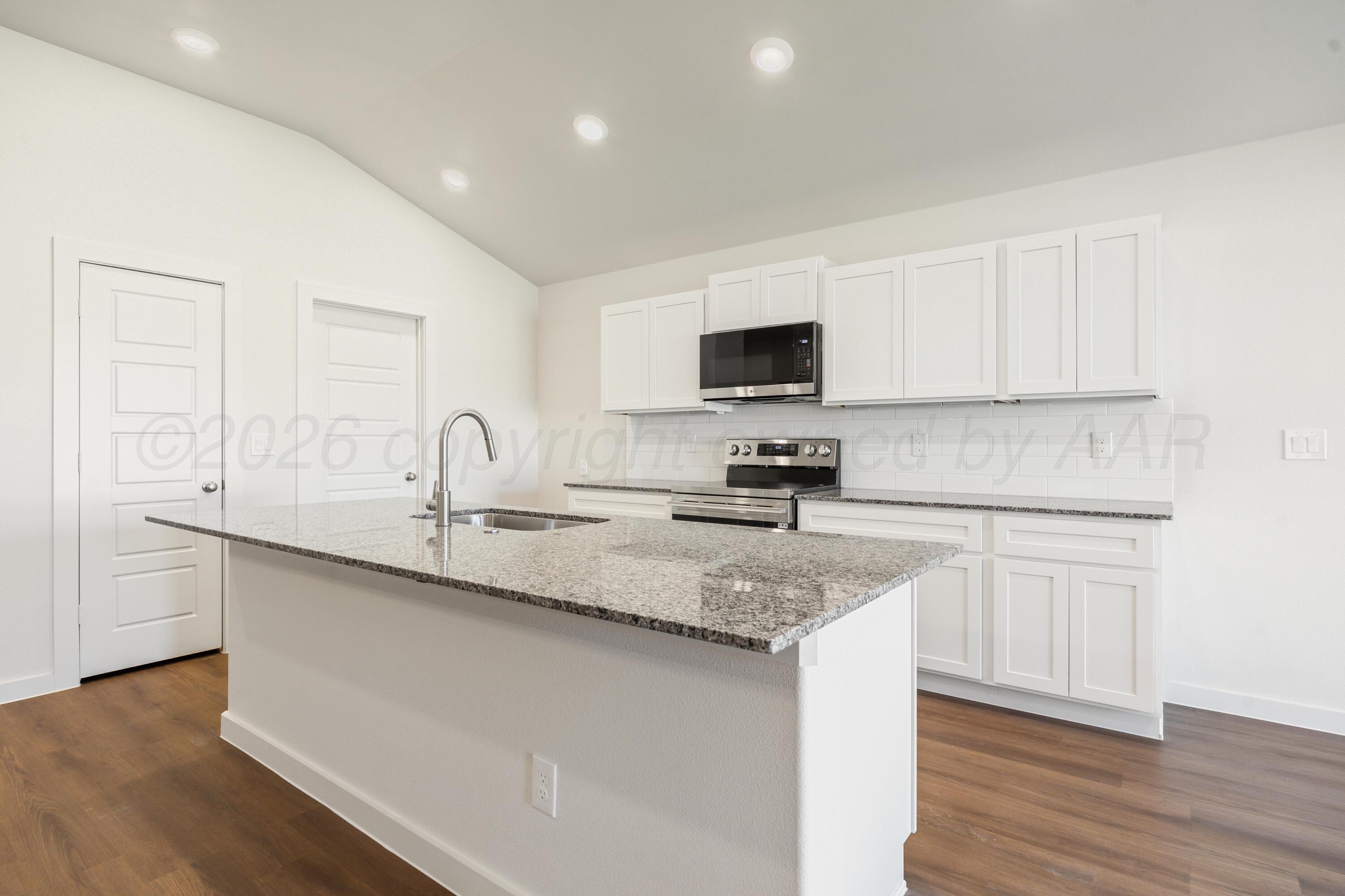 9100 Bunkhouse Road Property Photo 9