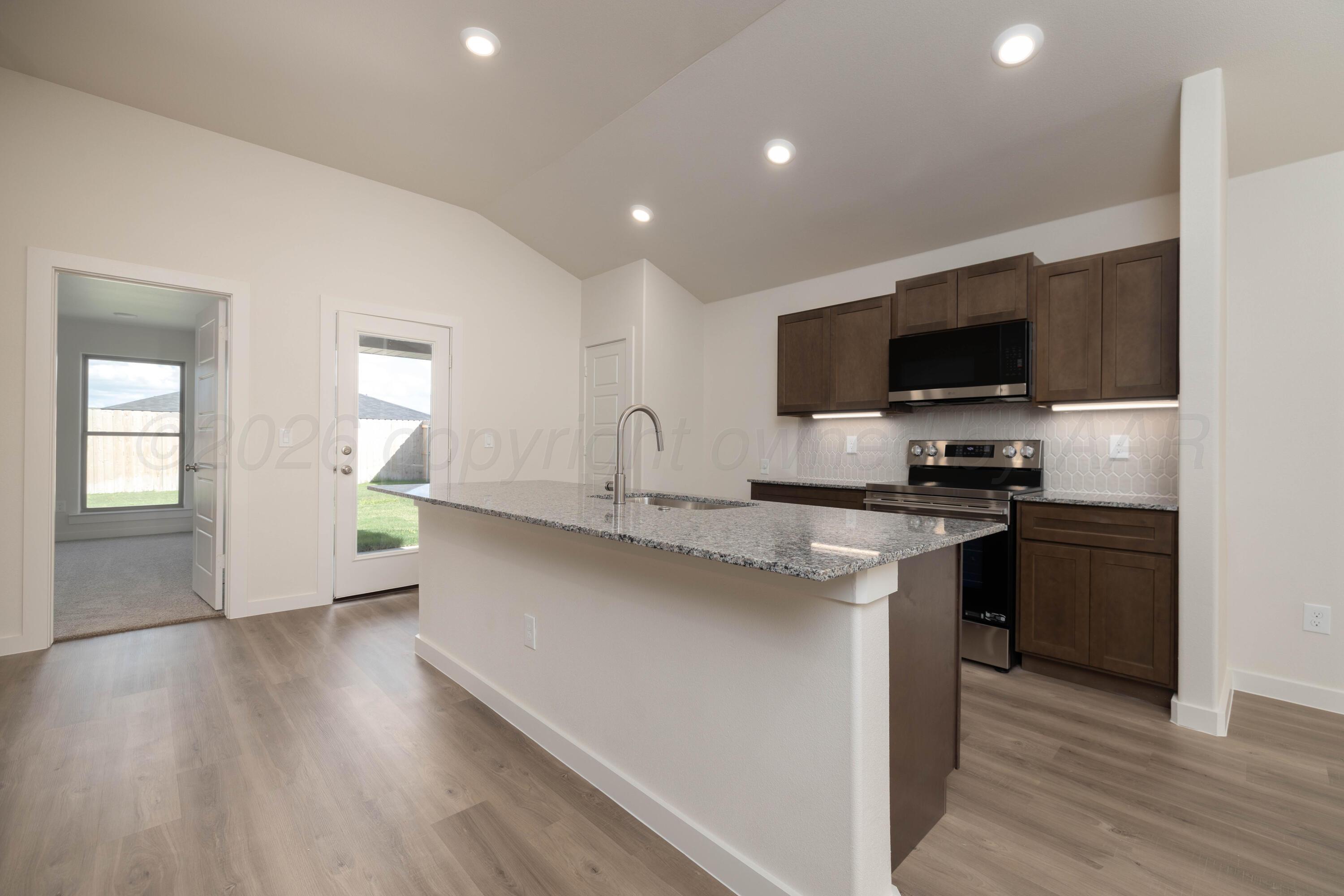 2811 Kirkpatrick Drive Property Photo 2