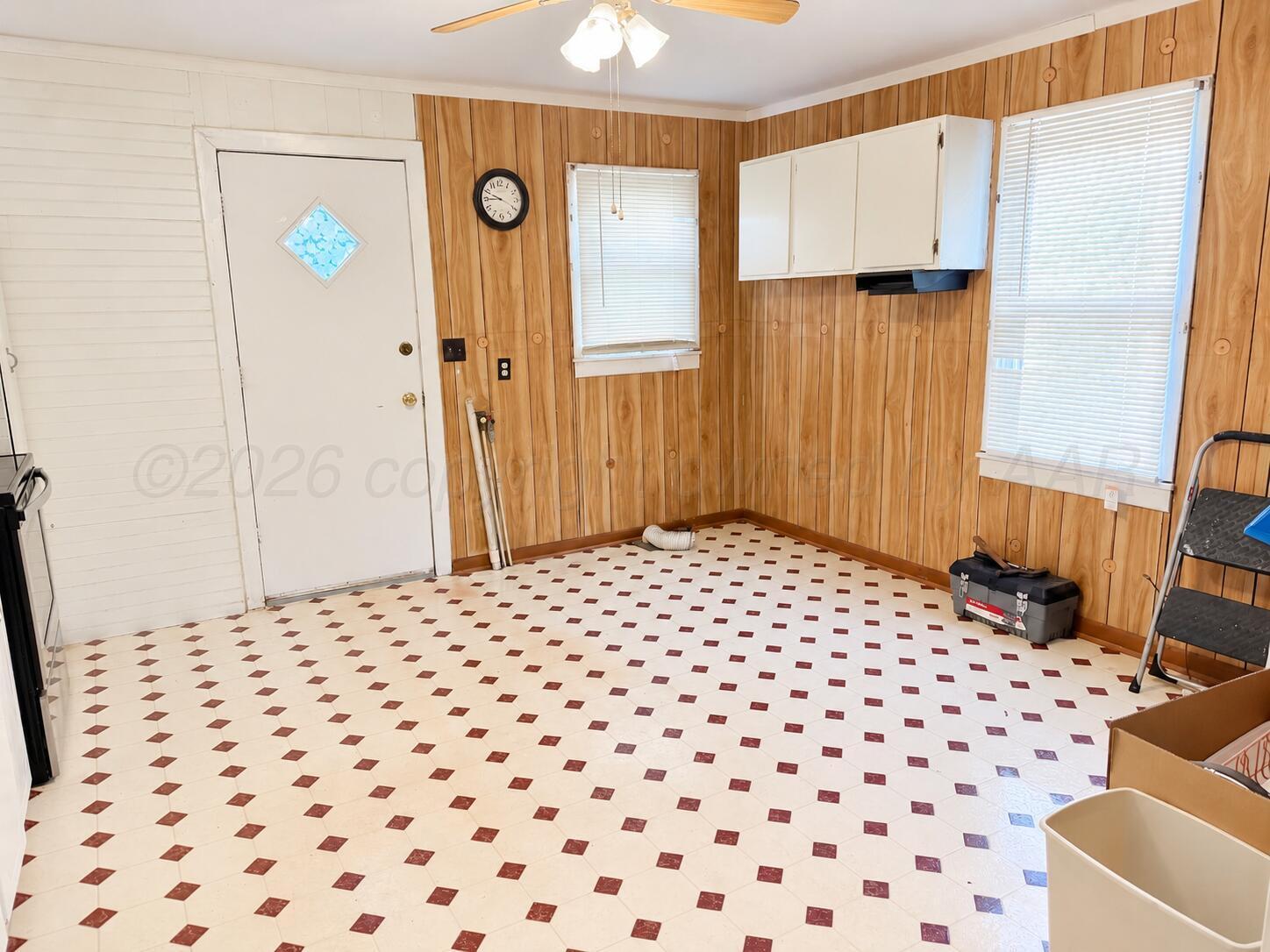 305 Nw 8th Street Property Photo 7