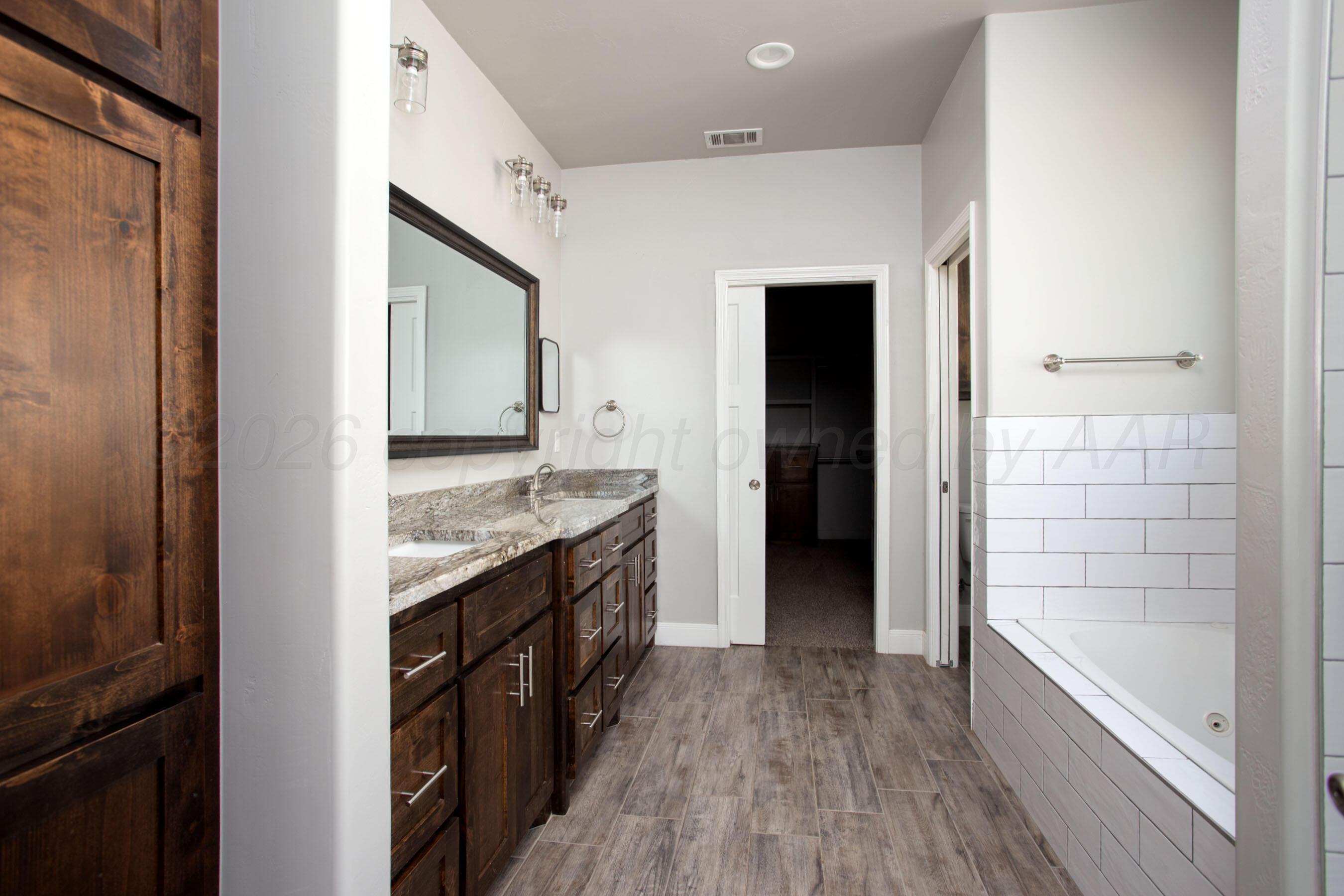 35 Grace Wood Lane Property Photo 12
