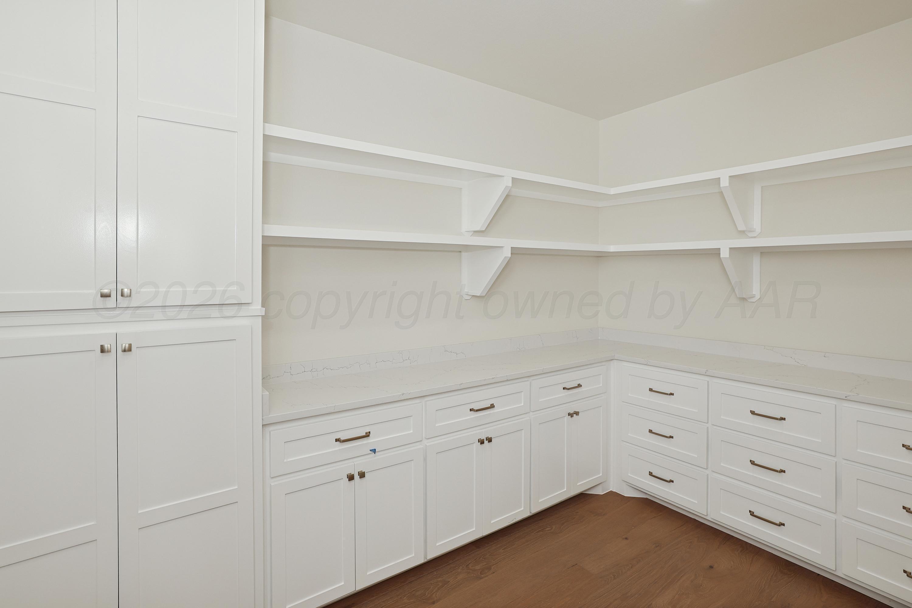 917 White Tail Lane Property Photo 13