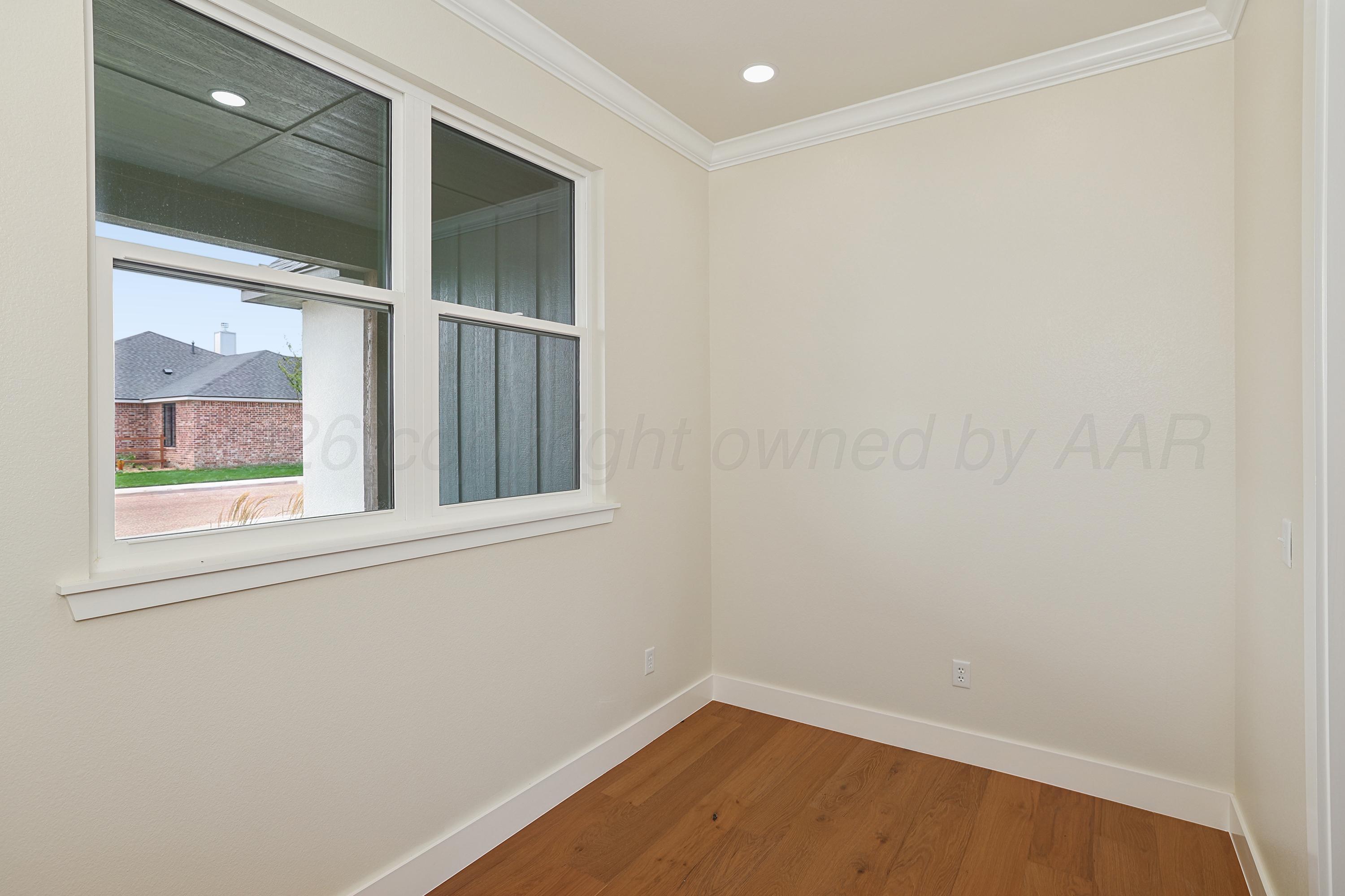 917 White Tail Lane Property Photo 14