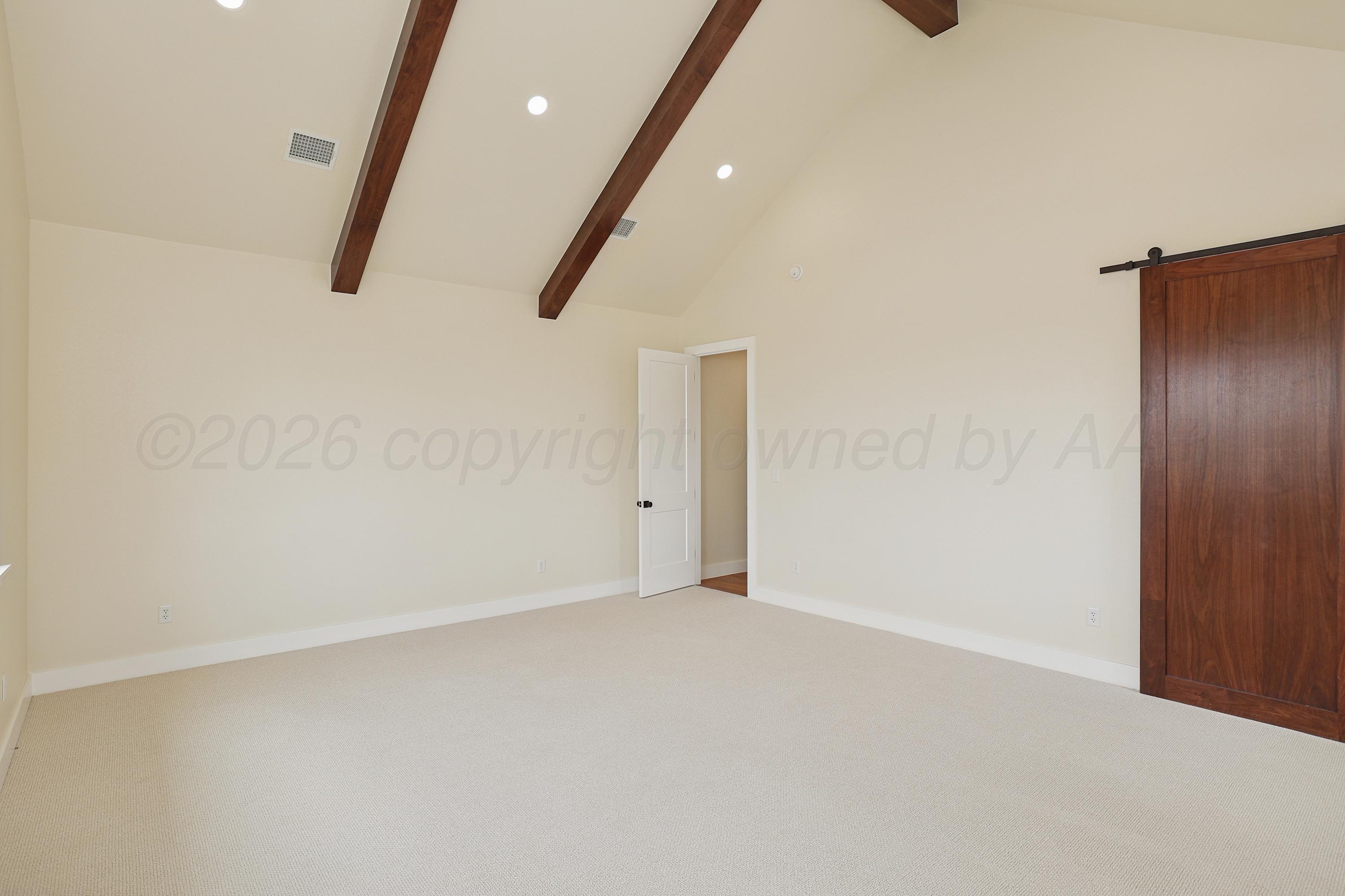 917 White Tail Lane Property Photo 17