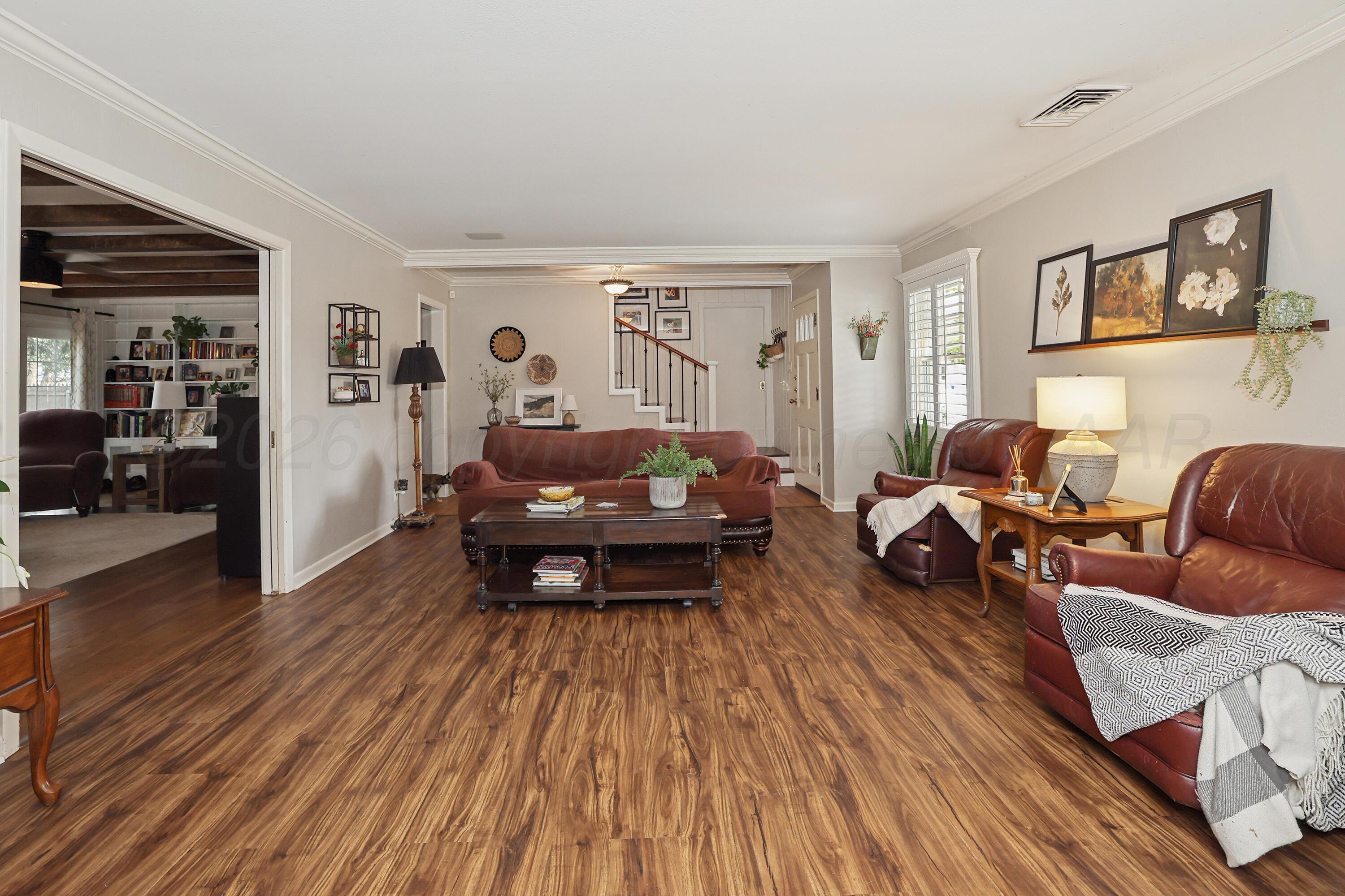 3705 Paramount Boulevard Property Photo 5