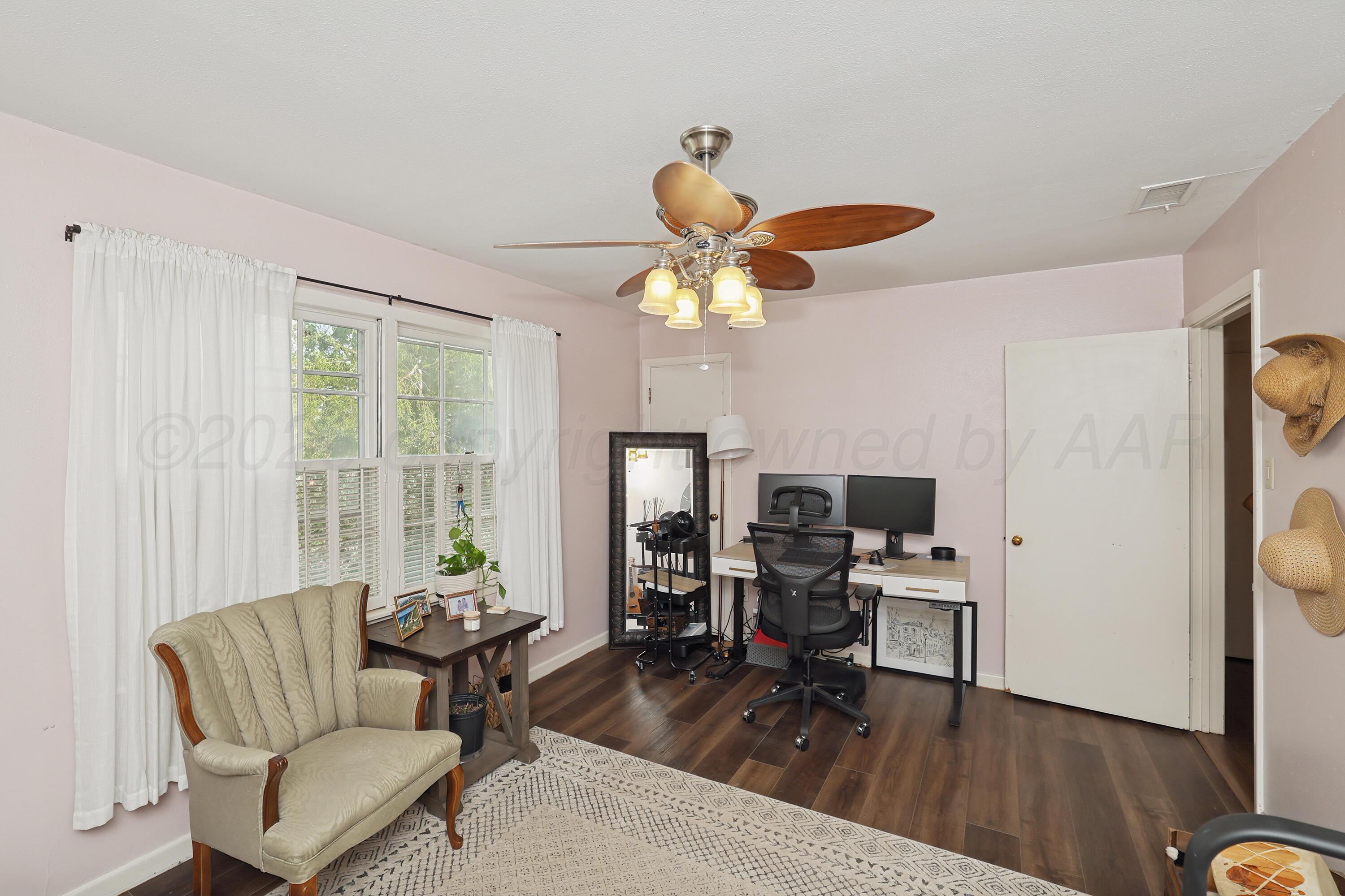 3705 Paramount Boulevard Property Photo 22