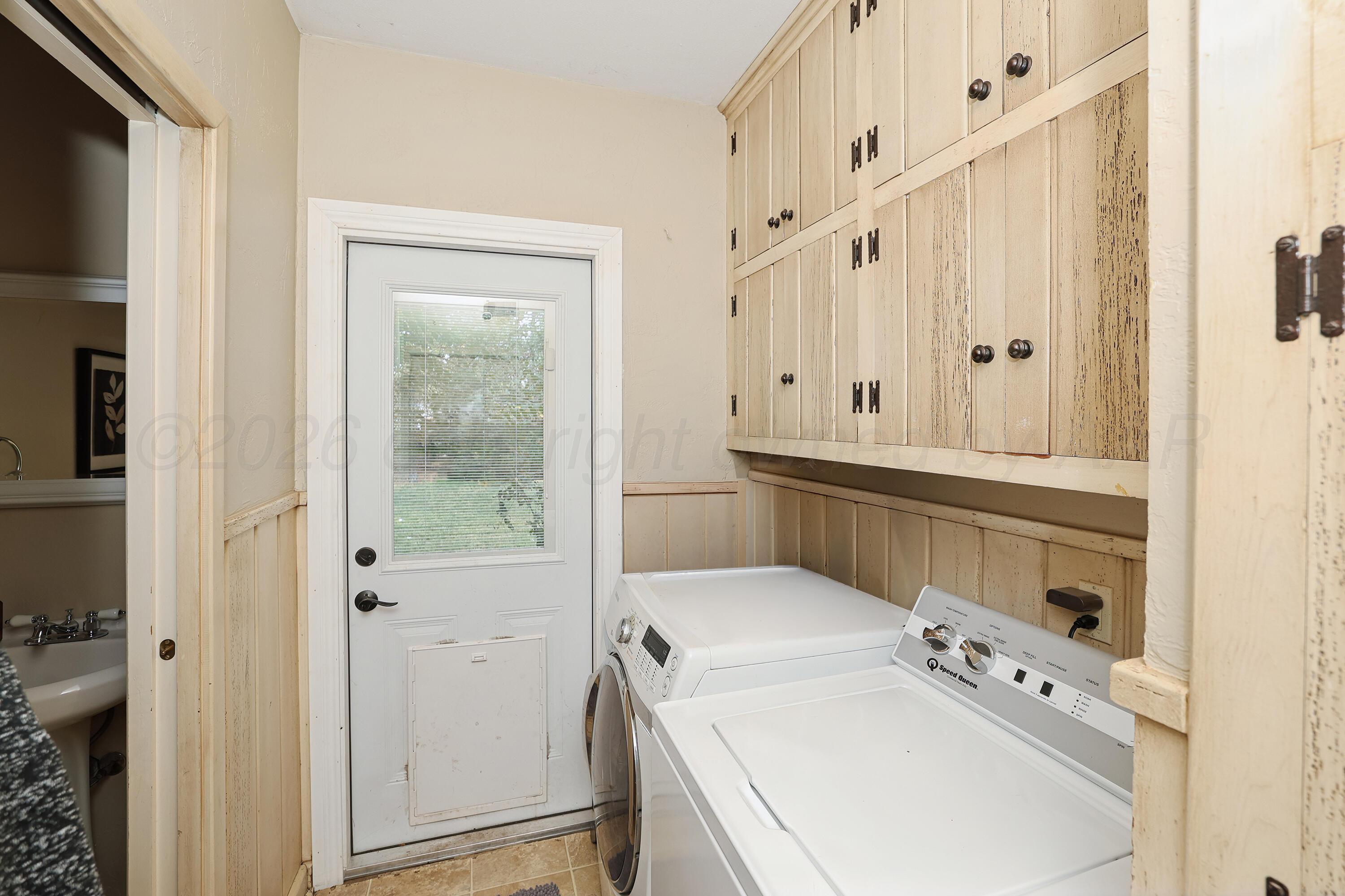 3705 Paramount Boulevard Property Photo 26