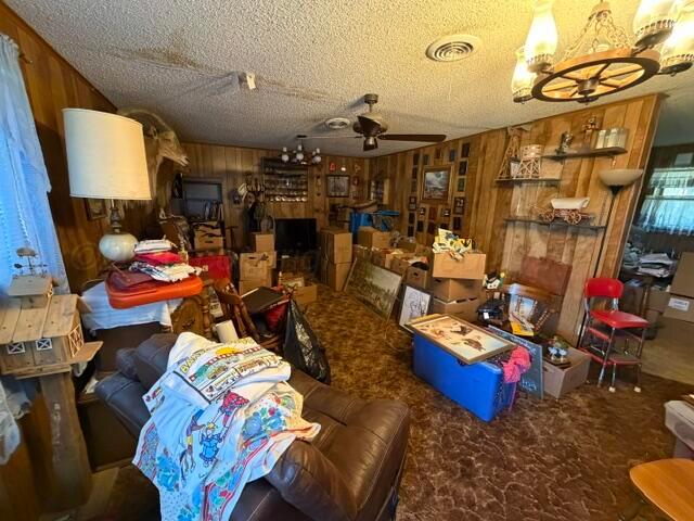 1231 S Finley Street Property Photo 3