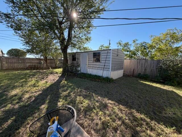 1231 S Finley Street Property Photo 20