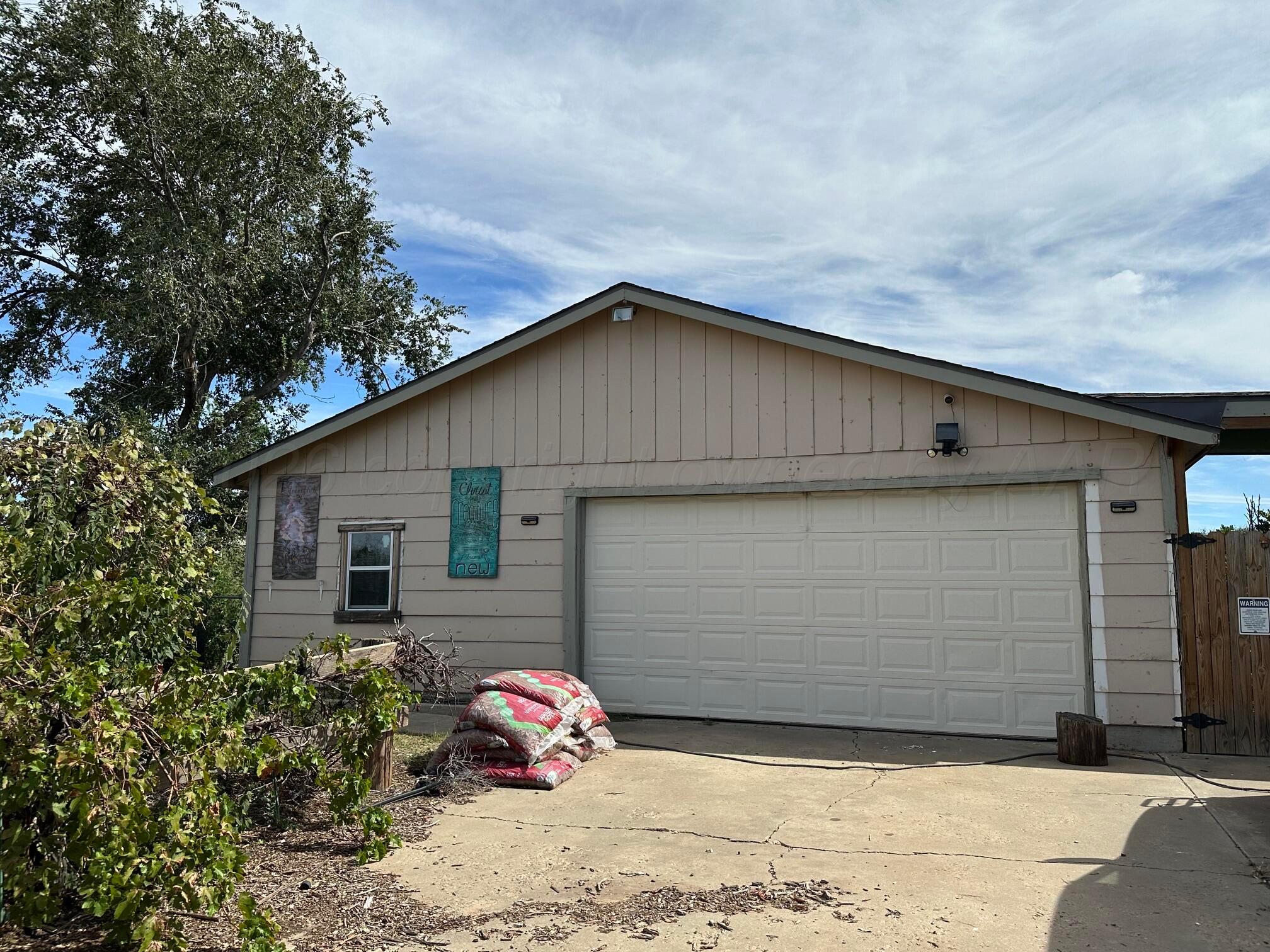 4840 Angelus Drive Property Photo 2