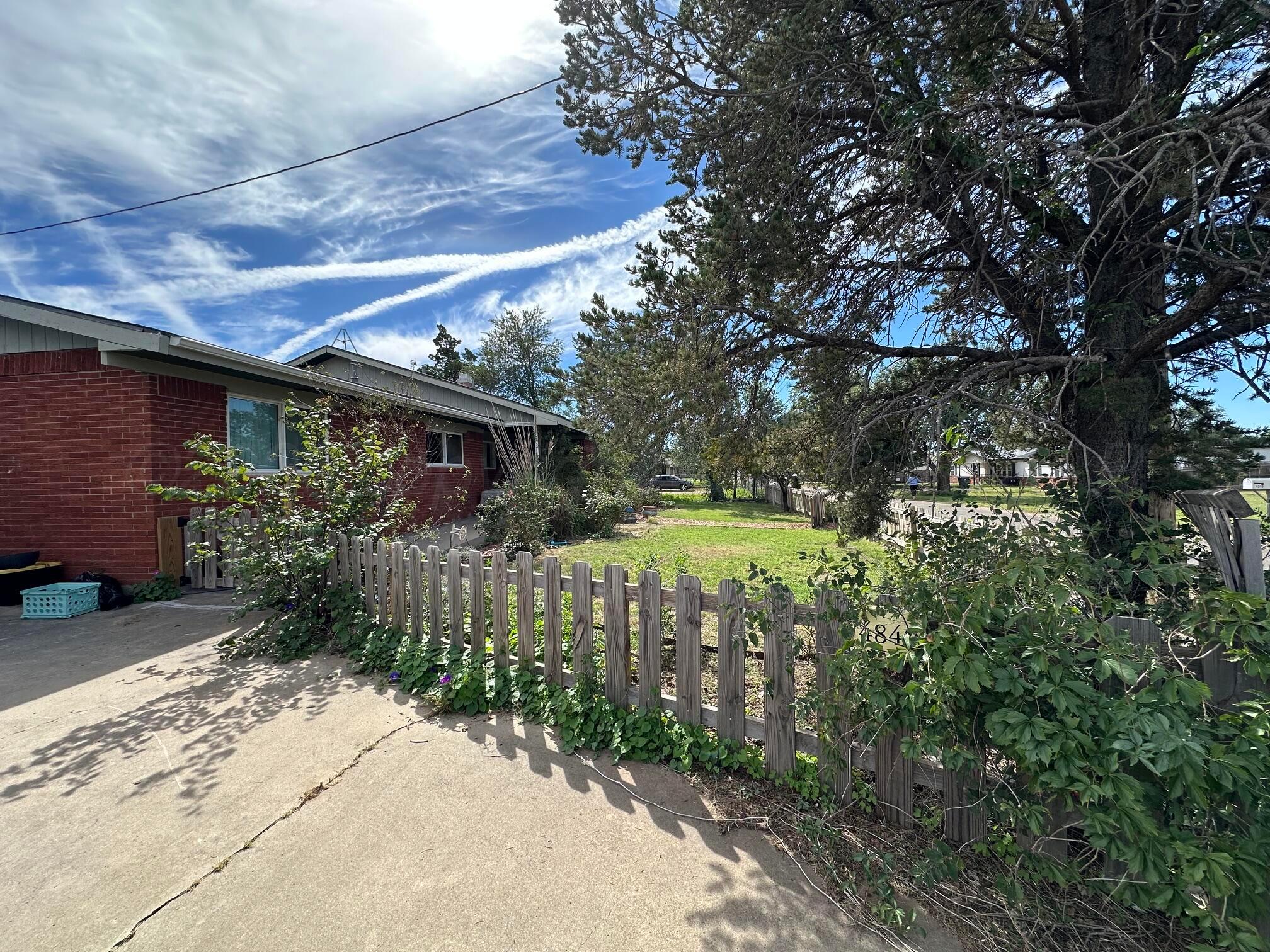 4840 Angelus Drive Property Photo 4
